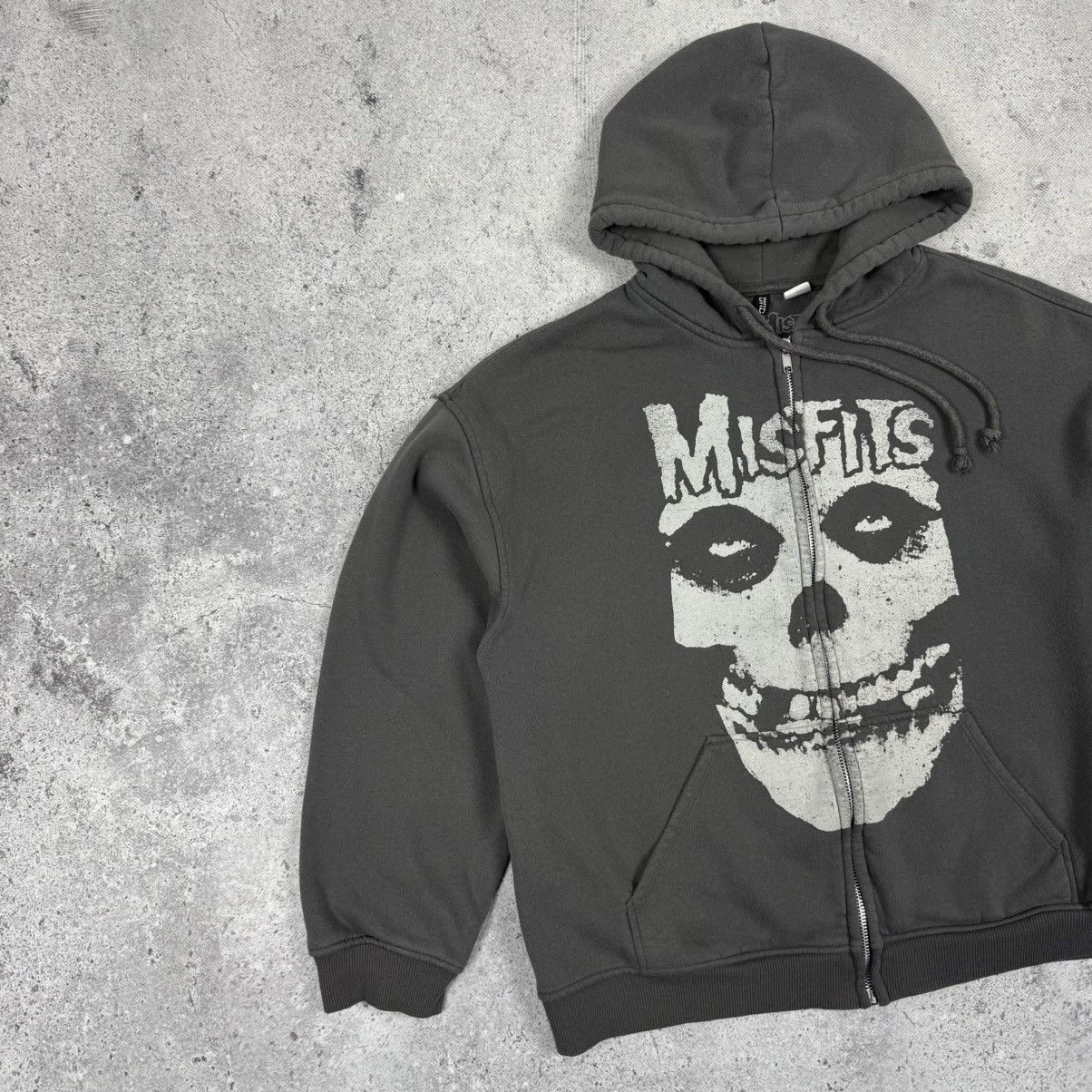 H&M × Misfits Misfits Big Skull Band Zip Hoodie H&M Size US S / EU 44-46 / 1 - 4 Thumbnail