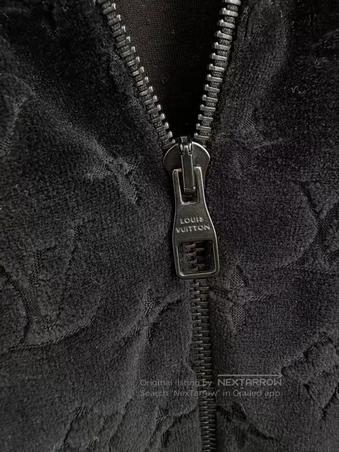 Louis Vuitton louis vuitton velour zip jacket in black. Size US XL / EU 56 / 4 - 4 Thumbnail