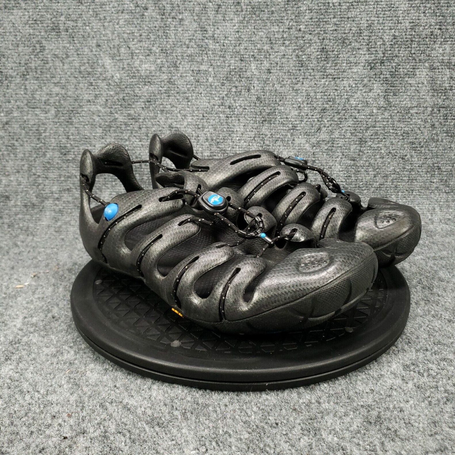image of Vintage Mion ‘Current’ Performance Hiking-Water Sandals Mens 9 in White