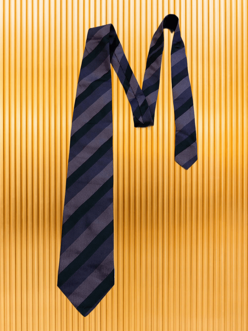 Hugo Boss Tie in a beautiful color Hugo Boss Size ONE SIZE - 1 Thumbnail