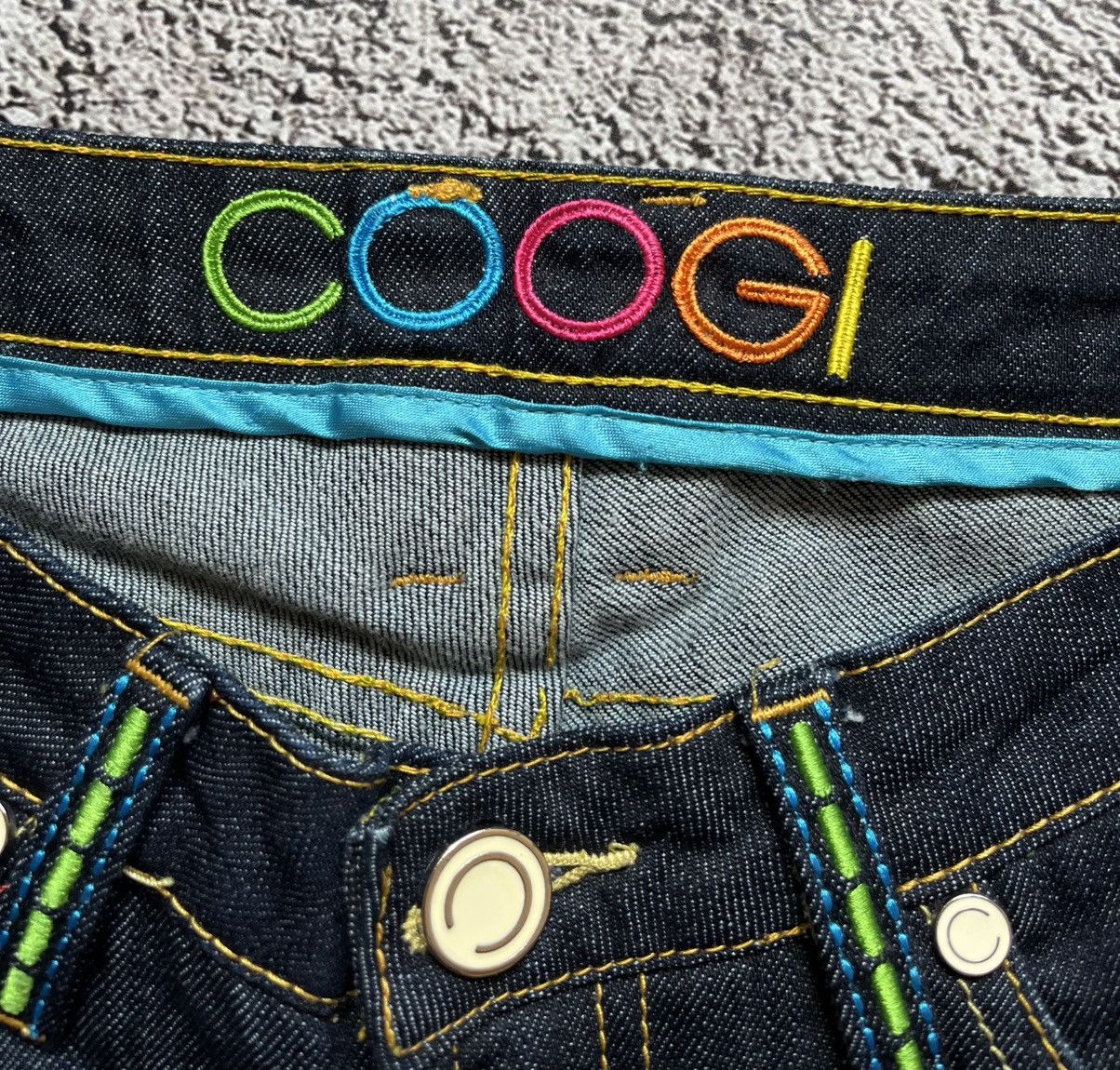 Coogi Coogi Embroidered Dark Wash Denim Shorts Size 33" - 6 Thumbnail