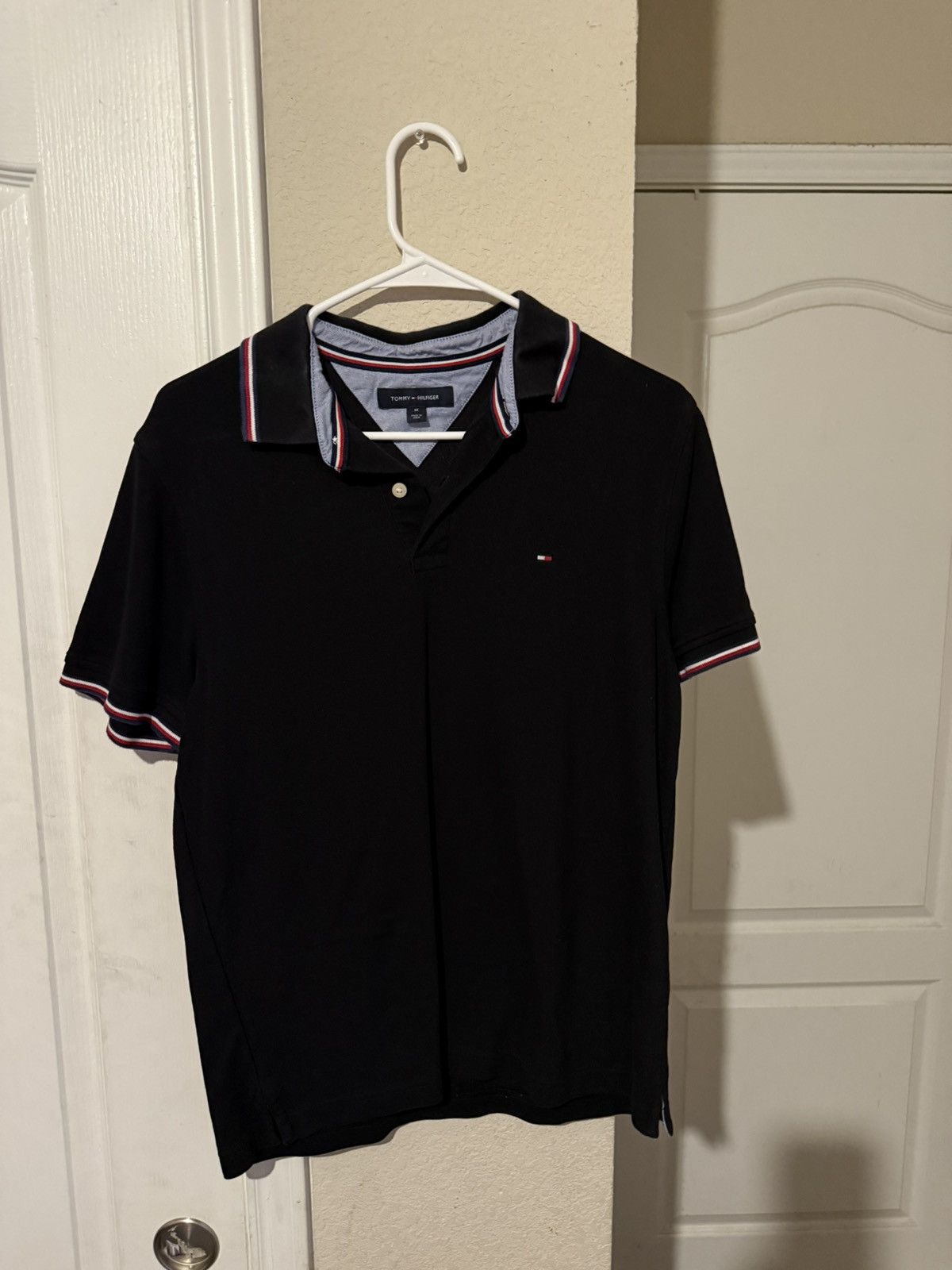 Tommy Hilfiger Black Tommy Hilfiger Size US M / EU 48-50 / 2 - 1 Thumbnail