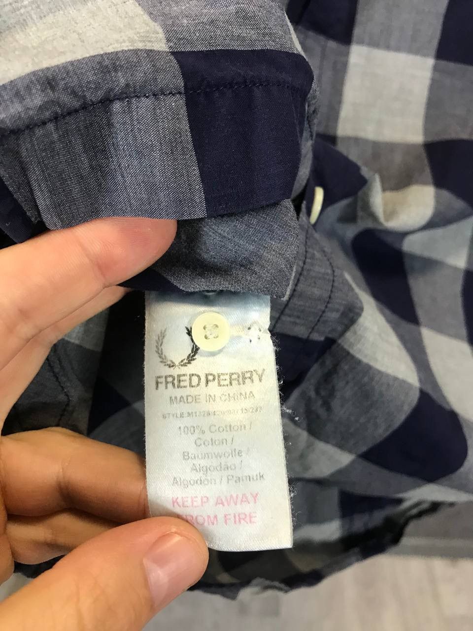 Designer Fred Perry casual designer shirt Size US L / EU 52-54 / 3 - 5 Thumbnail