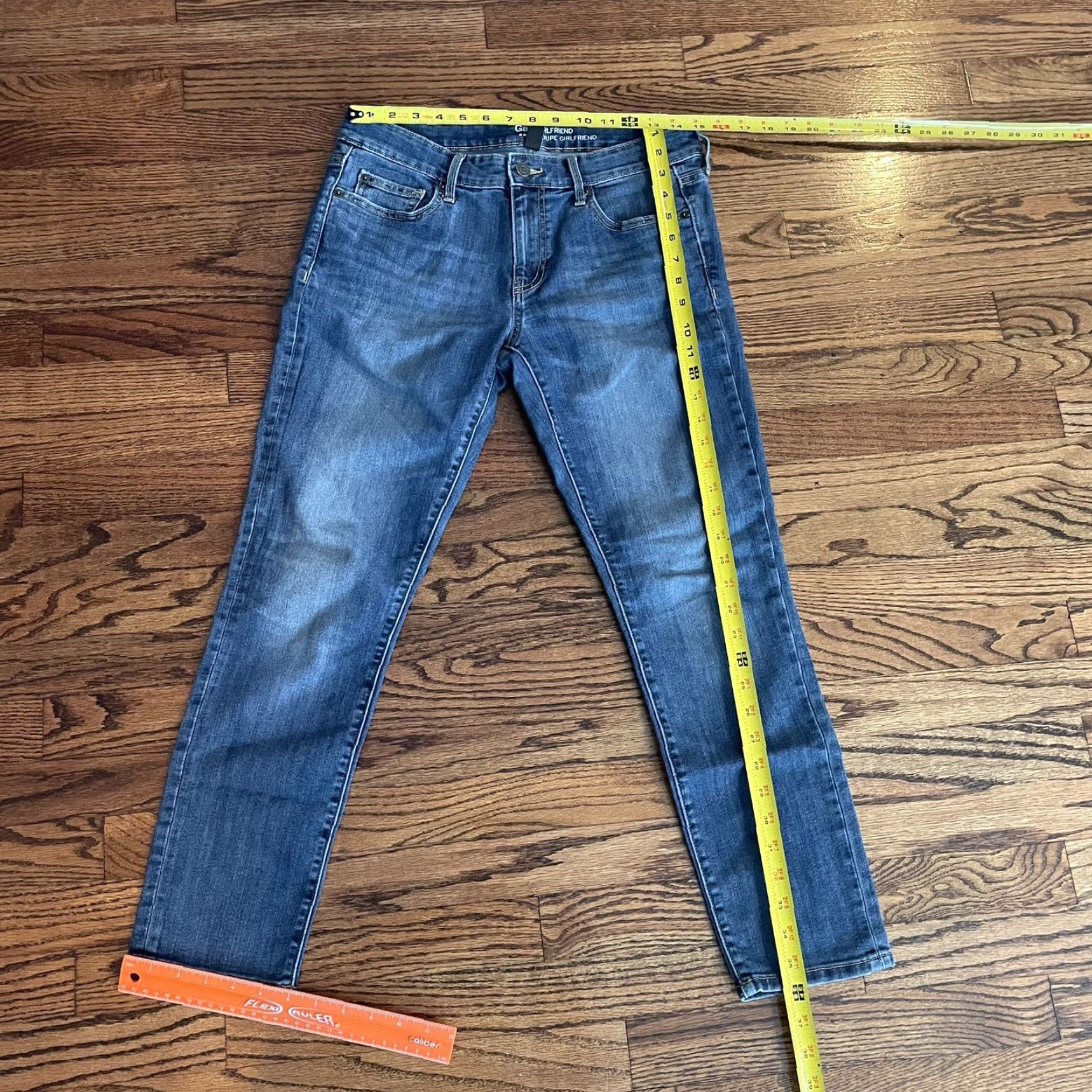 Gap VINTAGE Gap Girlfriend Blue Jeans Women Size 6 Regular Rise 11 in 30 in Waist 26 in Inseam 26 in Pants Denim Size 28" / US 6 / IT 42 - 4 Thumbnail