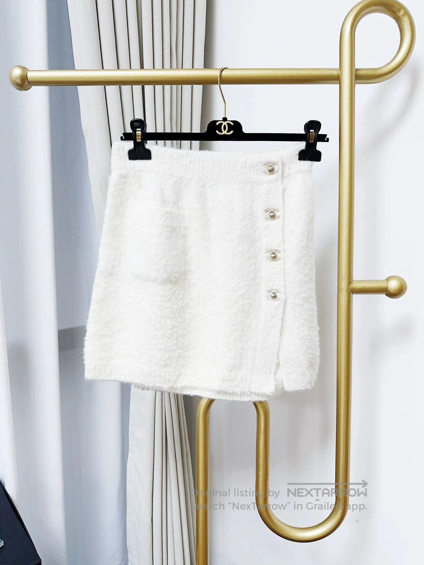 Chanel Chanel 21B Beige Skirt Size 36. Size US 36 / EU 52 - 2 Thumbnail