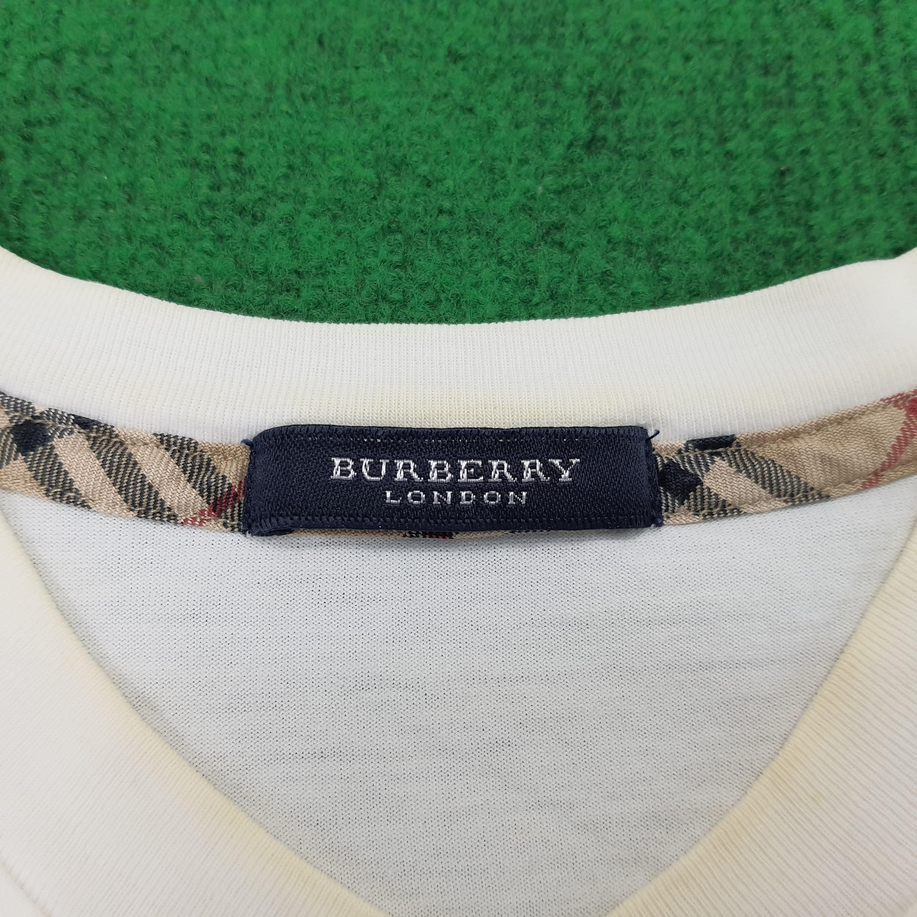 Burberry Vintage Burberry London Nova Check V Neck T-shirt Size US M / EU 48-50 / 2 - 5 Thumbnail
