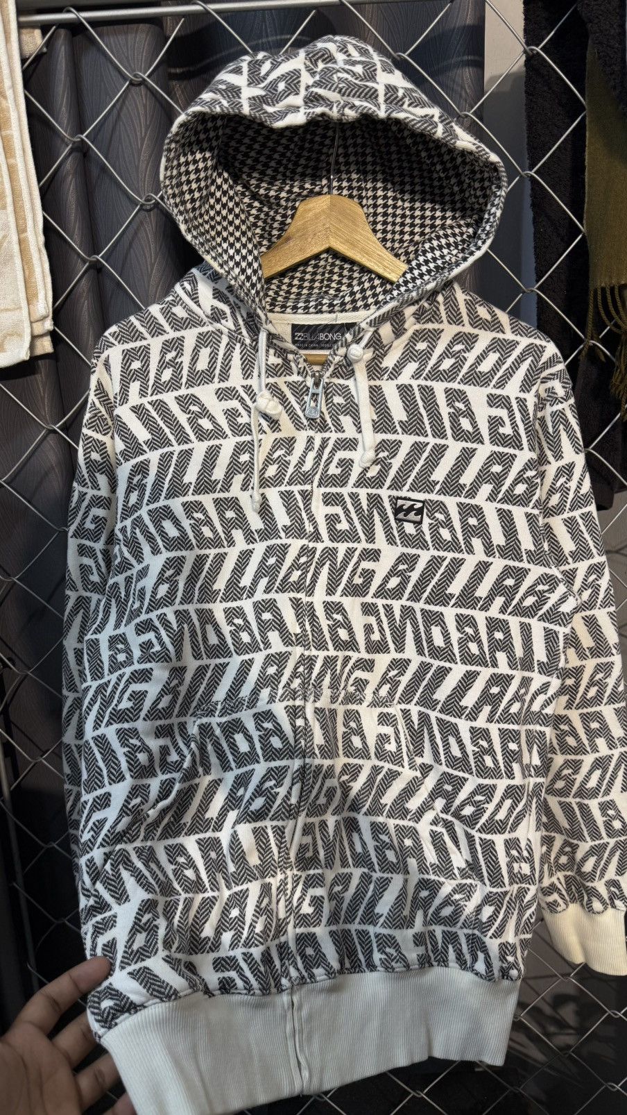 Billabong Y2K BILLABONG SURF AOP GRAPHIC DESIGN Size US M / EU 48-50 / 2 - 2 Thumbnail