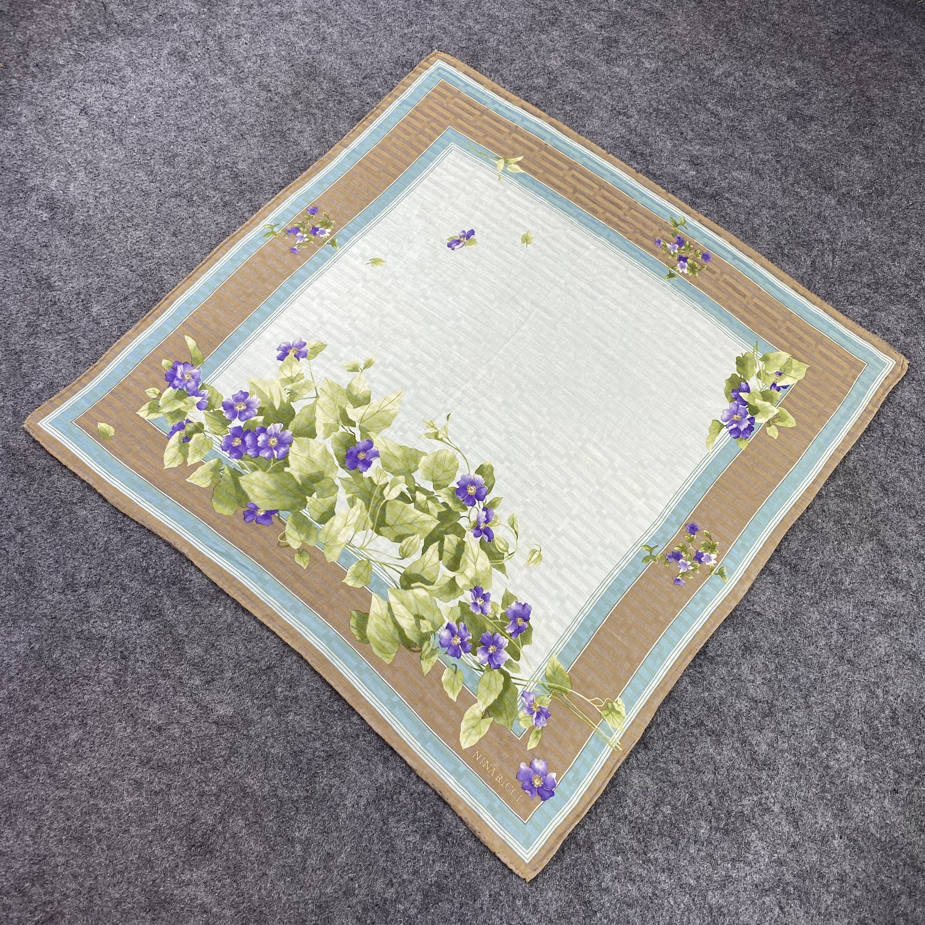 Nina Ricci Nina Ricci Handkerchief / Bandana / Neckerchief -B724 Size ONE SIZE - 4 Thumbnail
