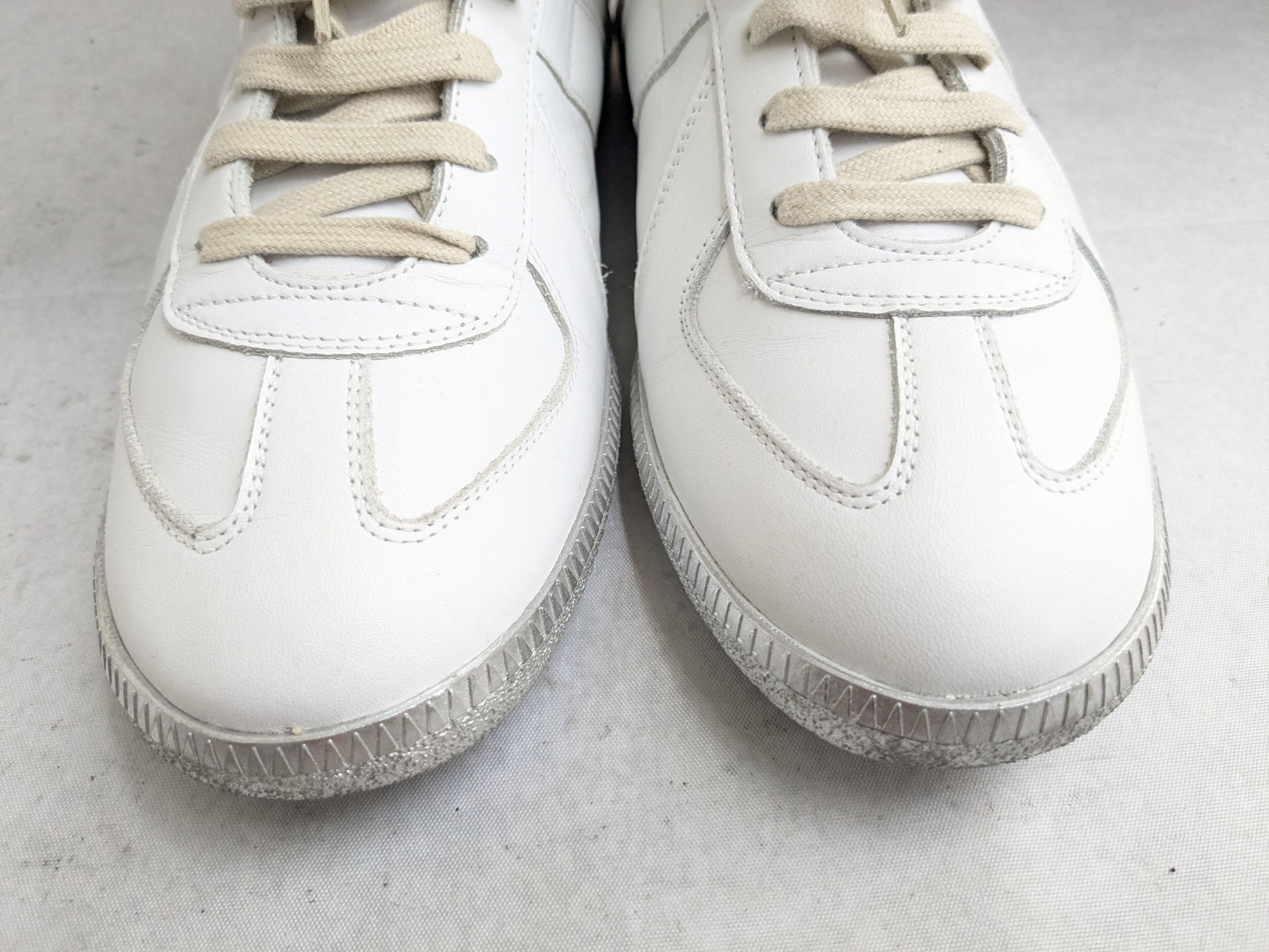 Maison Margiela Maison Margiela Gat Replica White Silver 9 42 Low Tops Size US 9 / EU 42 - 3 Thumbnail