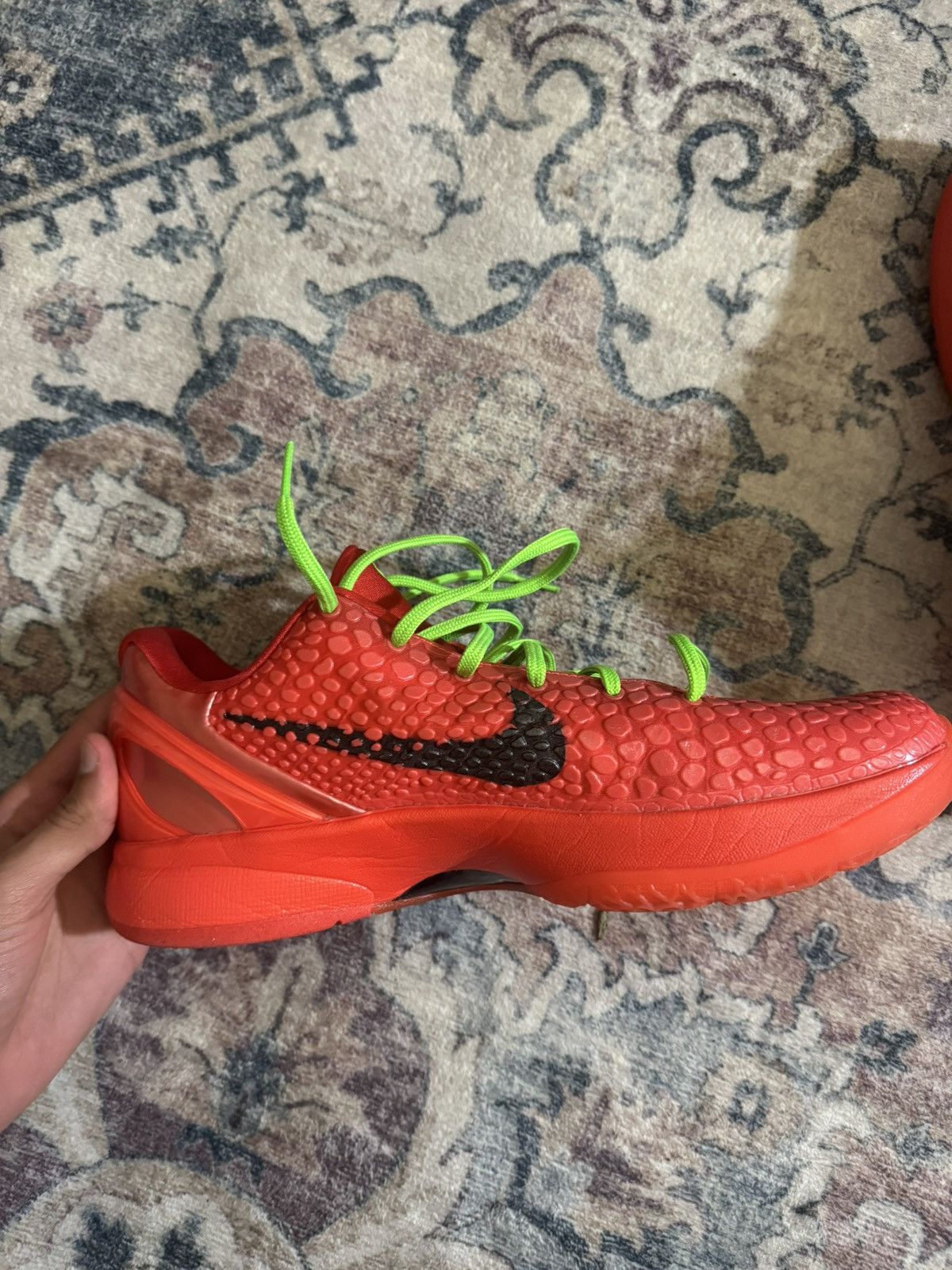 Nike Kobe 6 reverse grinches size 12 Size US 12 / EU 45 - 5 Thumbnail