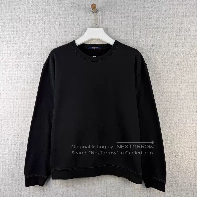 Louis Vuitton Louis Vuitton Back Instruction Long Sleeve Sweatshirt Size US XXL / EU 58 / 5 - 2 Thumbnail
