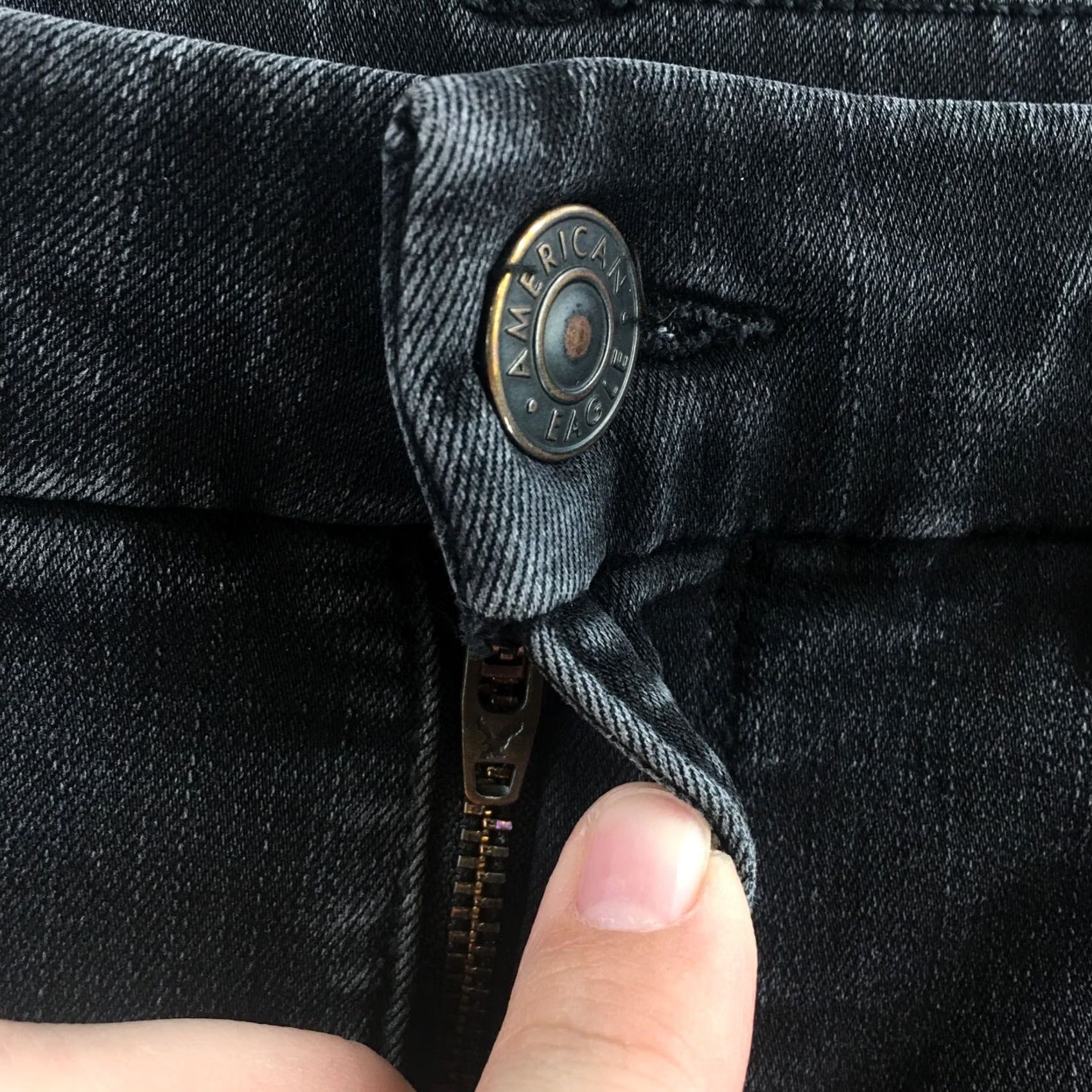 American Eagle Outfitters American Eagle Outfitters Skinny Jeans Womens 10 Black High Rise Distressed-Style 30x26 XS? Size 32" / US 10 / IT 46 - 5 Thumbnail