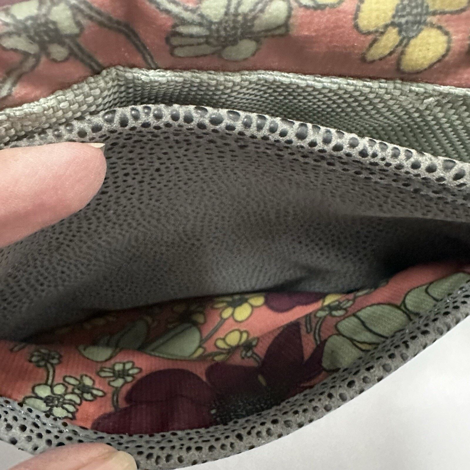 Other Haiku Vegan Pebbled Crossbody Purse Strap Floral Fold Over Size ONE SIZE - 7 Thumbnail