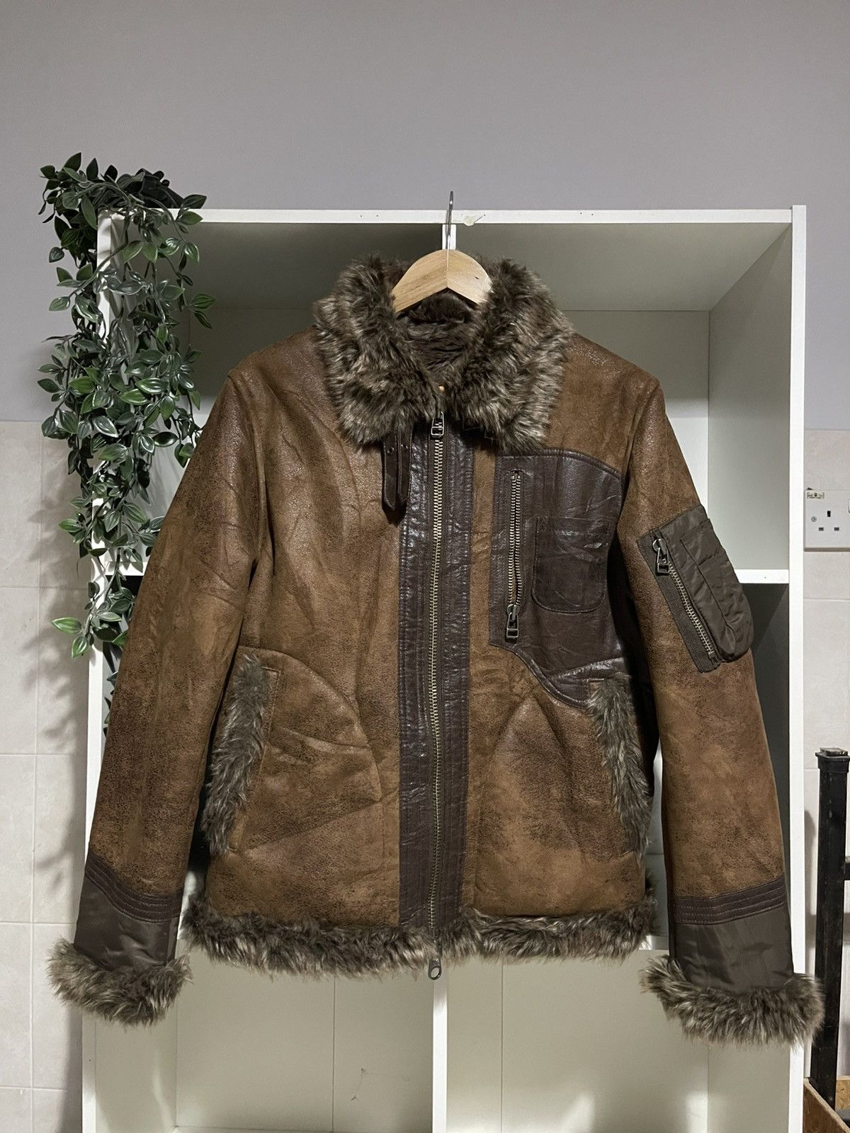 Chevignon Vintage Chevignon Suede Faux Fur Jacket Size US M / EU 48-50 / 2 - 1 Thumbnail
