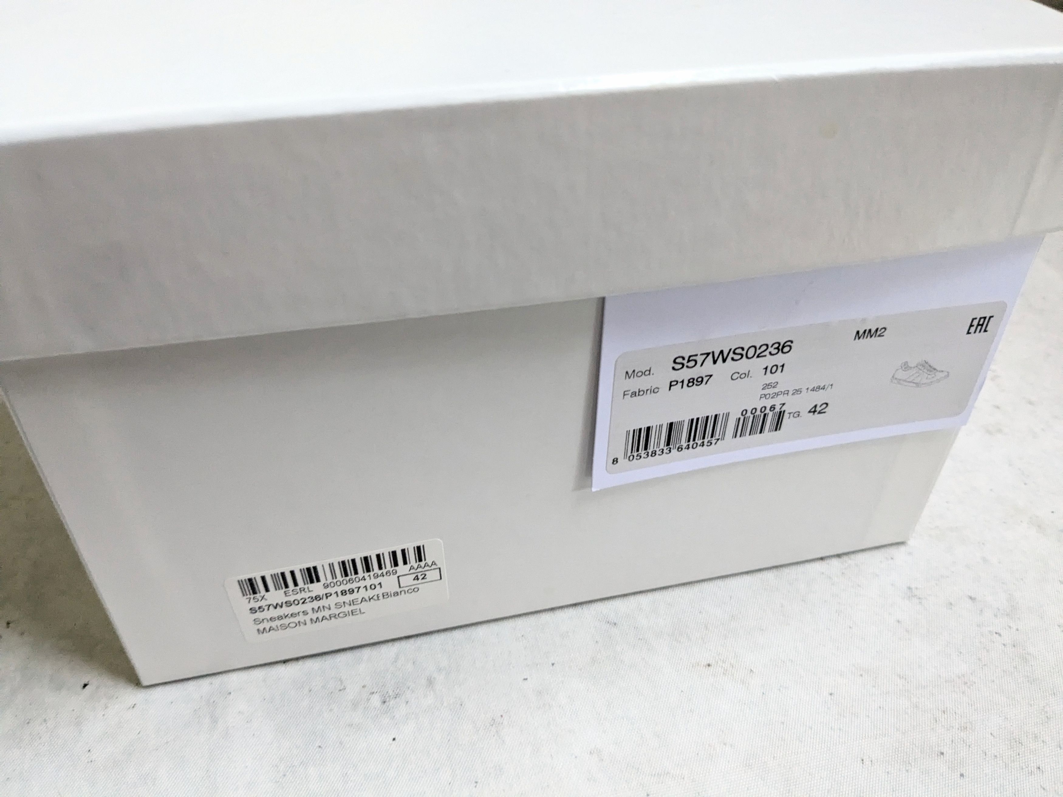 Maison Margiela Maison Margiela GAT Replica Gray White 9 42 Low Tops Size US 9 / EU 42 - 21 Thumbnail