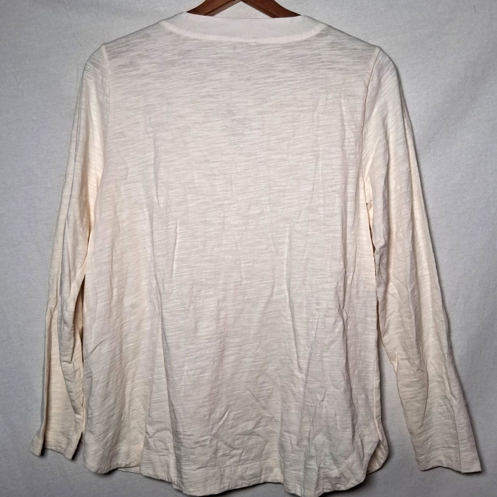 Soft Surroundings Soft Surroundings Shirt Small Ivory Button-Up Tunic S Womens Bohemian Artsy V-Neck Knit Cotton Long Sleeve Casual Size S / US 4 / IT 40 - 2 Thumbnail