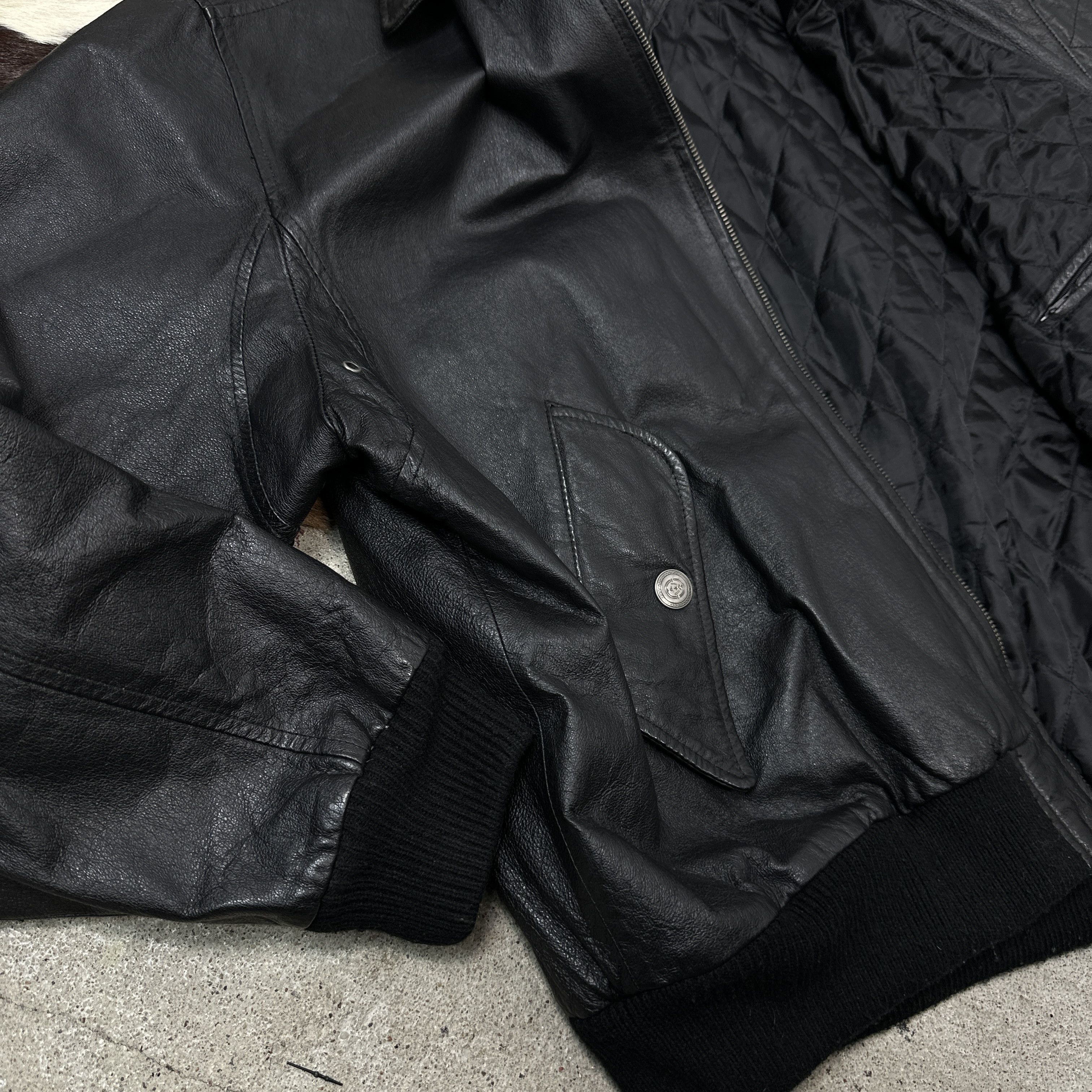 Vintage Vintage Grunge Leather Biker Moto Oversize Jacket 90s Size US XL / EU 56 / 4 - 6 Thumbnail