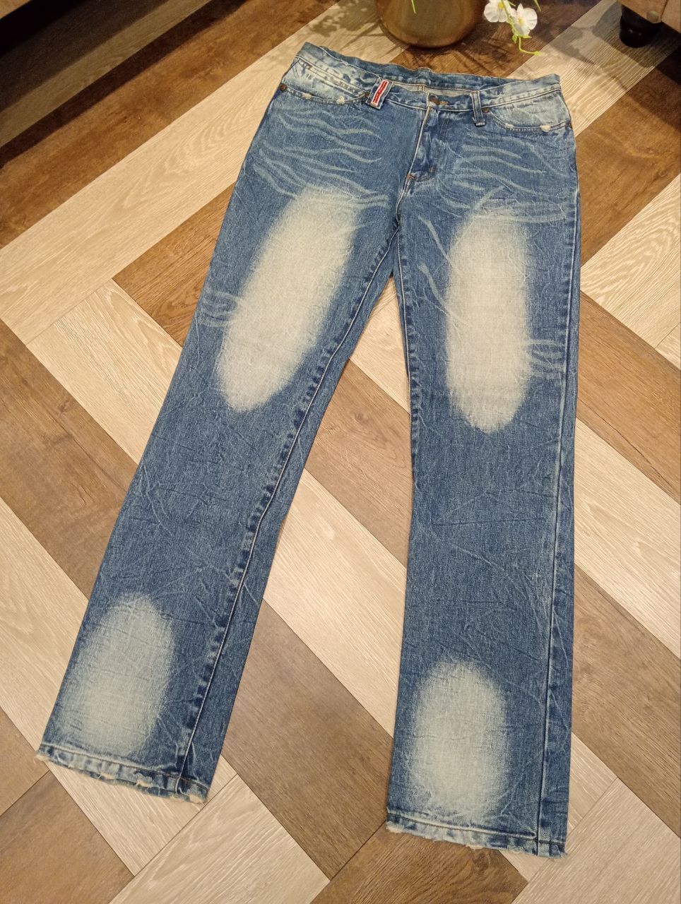 Wrangler VINTAGE WRANGLER DISTRESSED LOOK JEANS - SIZE 33 Size US 33 - 3 Thumbnail