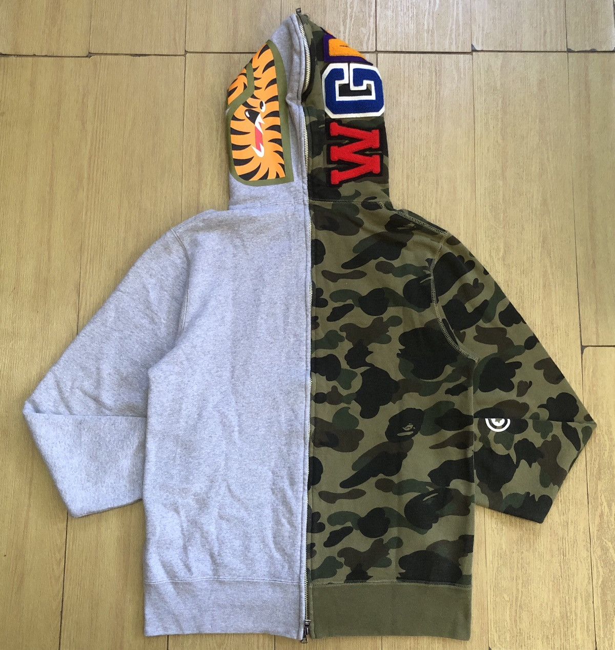 Bape 1st Camo Shark Split Half Full Zip Hoodie Size US M / EU 48-50 / 2 - 2 Thumbnail