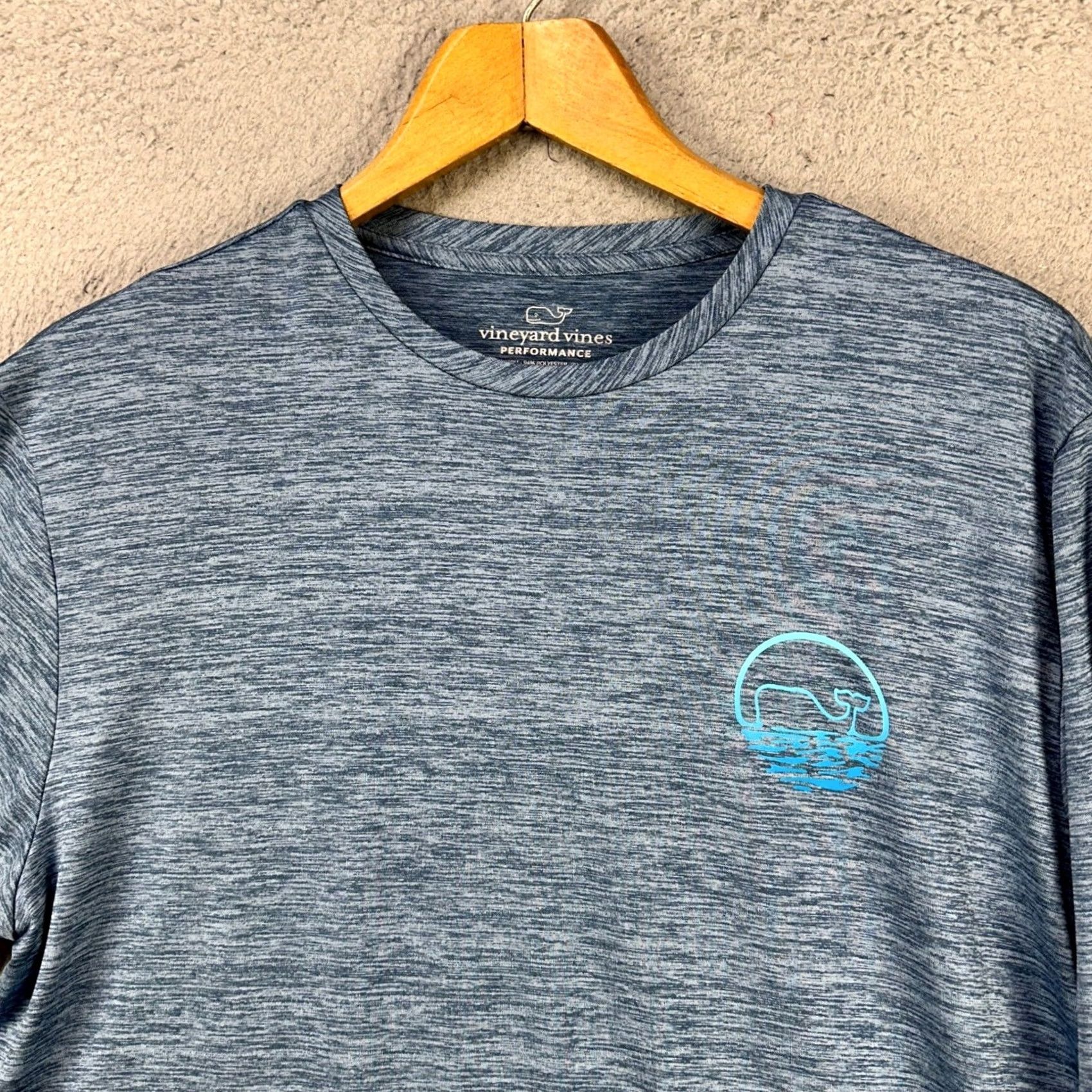 Vineyard Vines Vineyard Vines Performance Shirt Mens Medium Blue Pullover Crew Neck Logo Stretch Breathable Long Sleeve Running Cross Training Mens Size US M / EU 48-50 / 2 - 2 Thumbnail