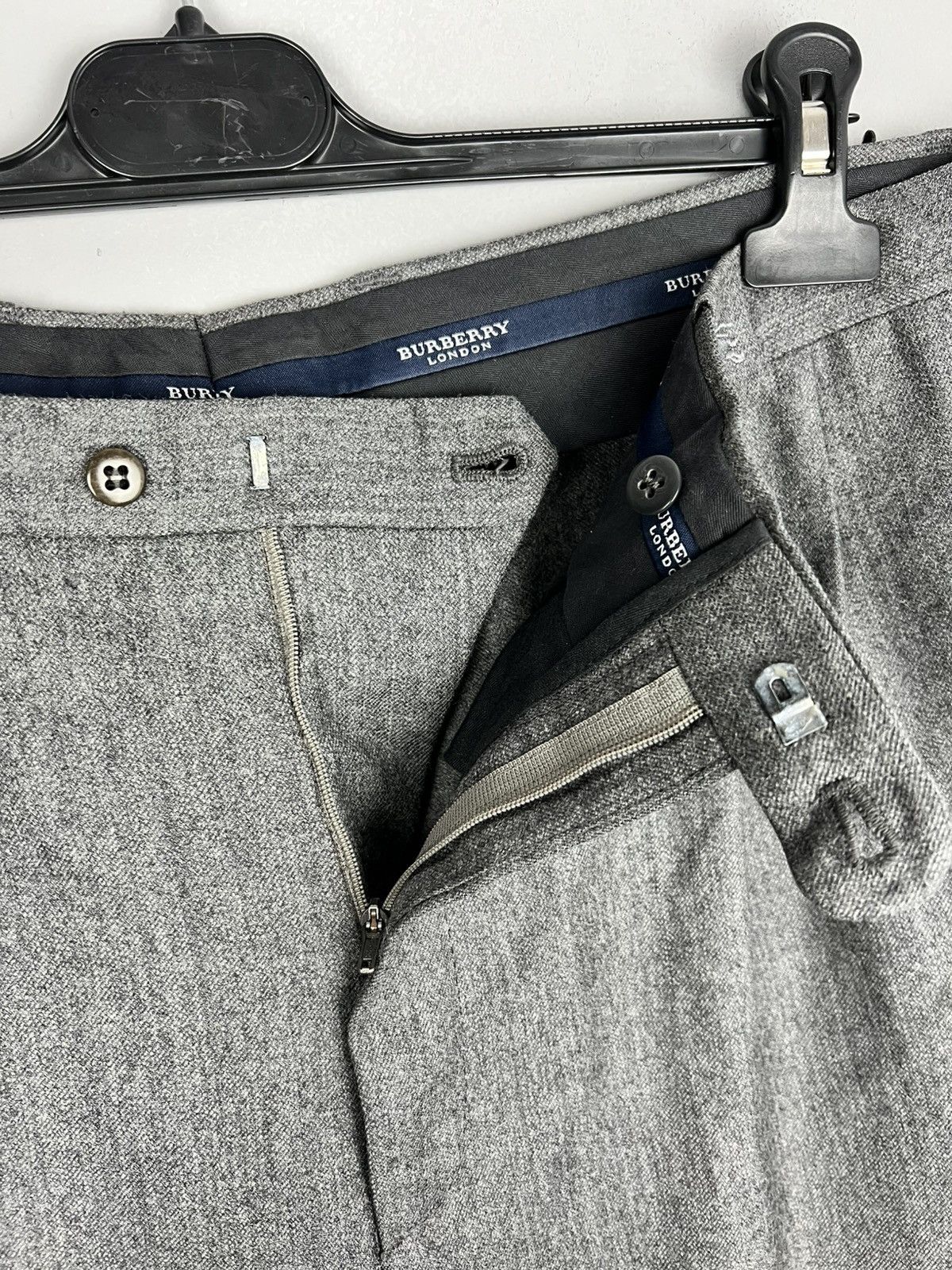 Burberry × Vintage Burberry Loose Casual Wool Pants Vintage Size US 36 / EU 52 - 4 Thumbnail