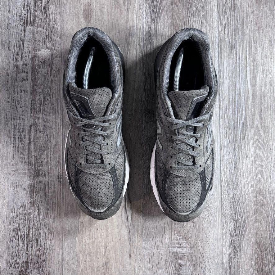 New Balance NEW BALANCE • 990 V5 "MiUSA Grey White" (13M) Size US 13 / EU 46 - 8 Thumbnail