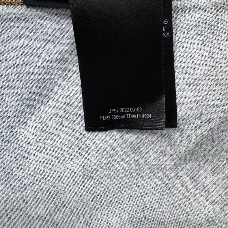 Balenciaga Balenciaga Twisted and folded washed denim jacket Size US M / EU 48-50 / 2 - 7 Thumbnail