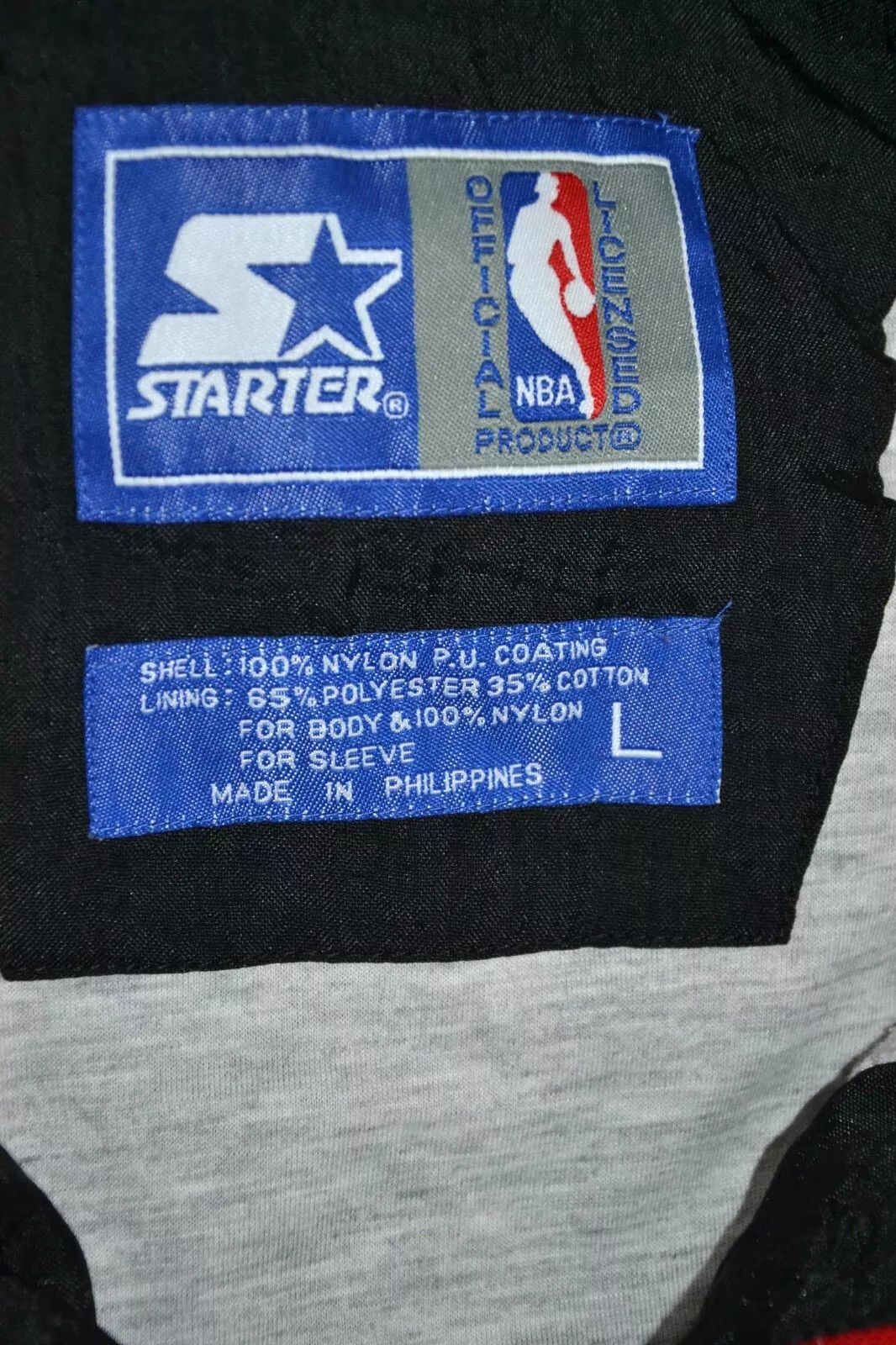 Starter NBA CHICAGO BULLS COAT JACKET JERSEY STARTER SIZE L ADULT Size US L / EU 52-54 / 3 - 5 Thumbnail