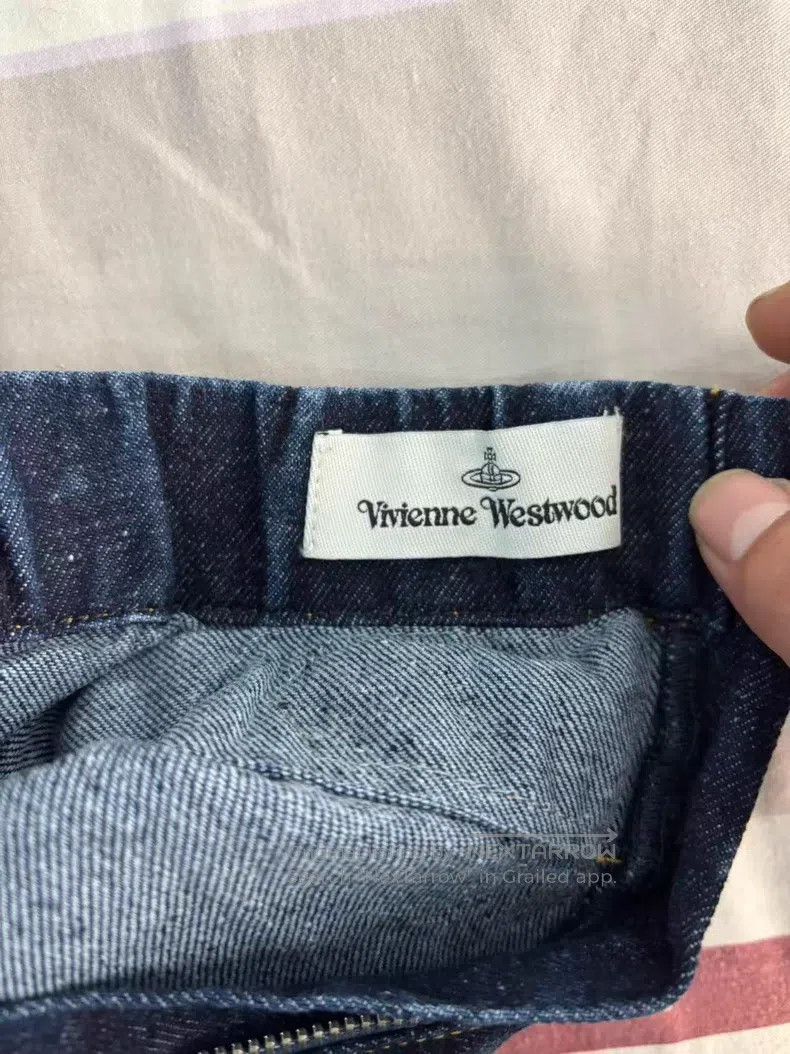 Vivienne Westwood Vivienne Westwood Unable to generate corresponding content Size 26" / US 2 / IT 38 - 4 Thumbnail
