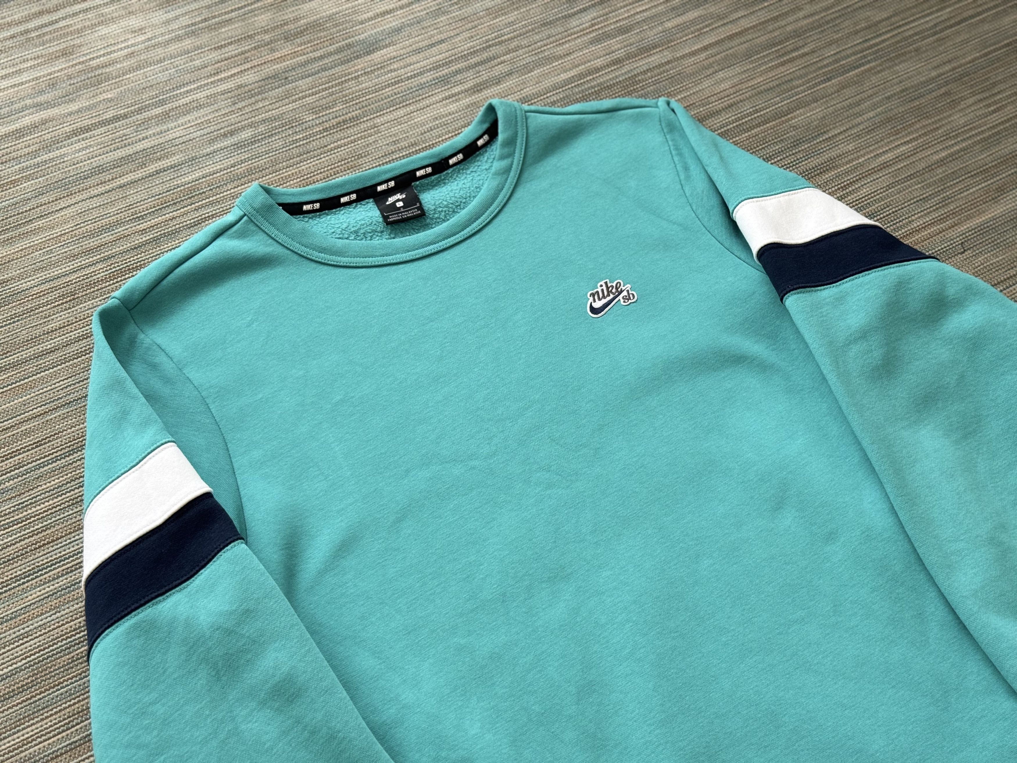 Nike SB Turquoise sweatshirt NIKE SB Size US L / EU 52-54 / 3 - 6 Thumbnail