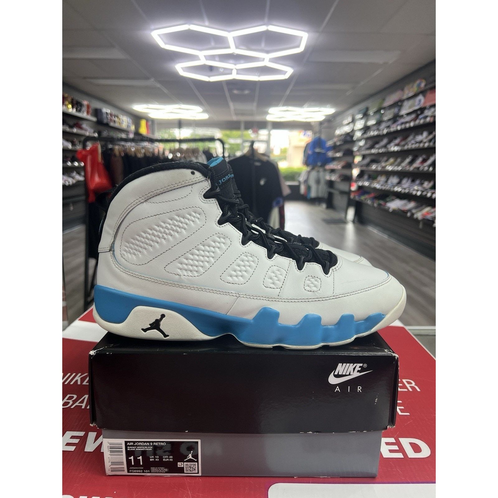 Jordan Brand Air Jordan 9 Powder Blue (2024) Size 11 (FQ8992-101) Size US 11 / EU 44 - 1 Thumbnail