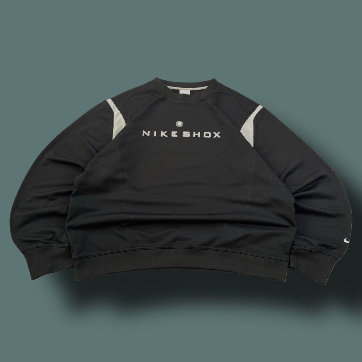 Nike × Vintage NIKE SHOX VINTAGE CENTER LOGO OVERSIZE BOXY SWEATSHIRT Size US L / EU 52-54 / 3 - 1 Thumbnail