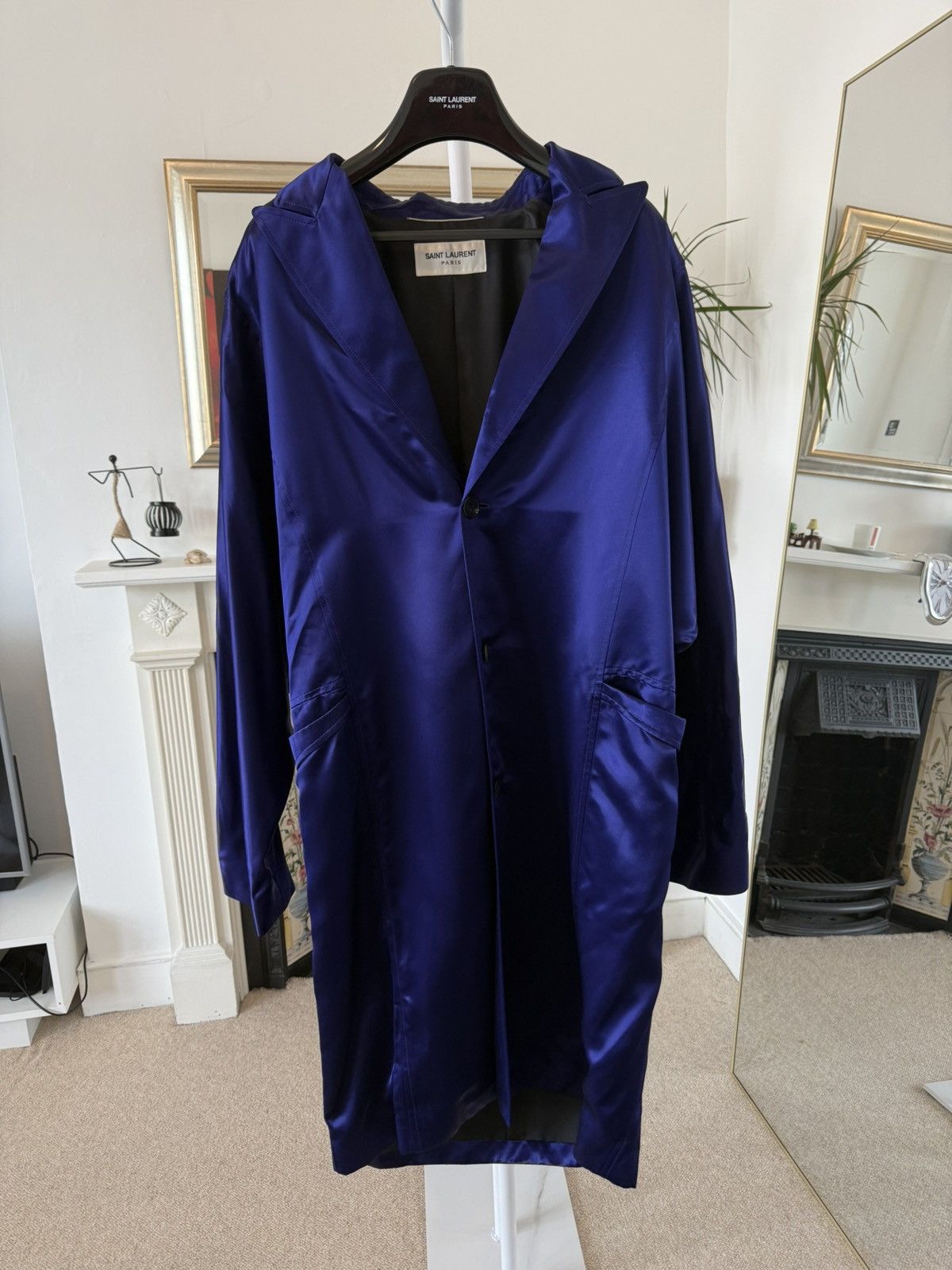 Saint Laurent Paris SS22' Saint Laurent Satin Purple Overcoat Size US M / EU 48-50 / 2 - 3 Thumbnail