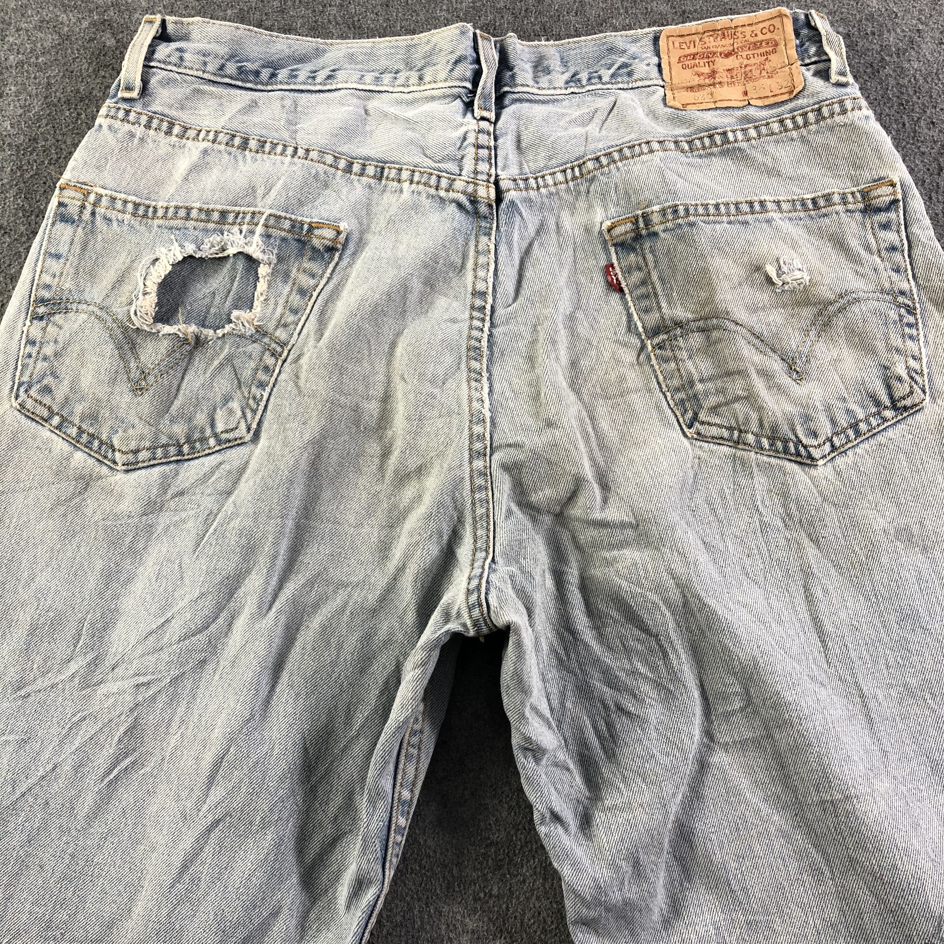 Levi's Vintage Light Wash Levis 550 Jeans-J3290 Size US 35 - 4 Thumbnail