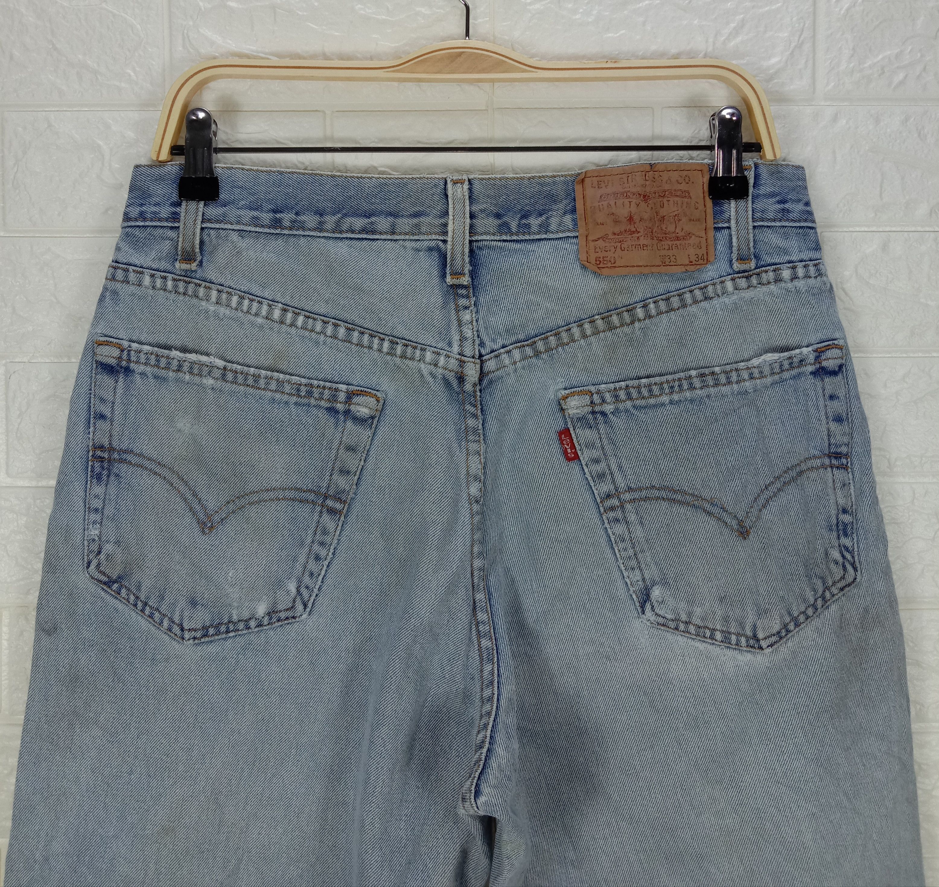 Levi's Vintage Levi's 550 Jeans Light Wash Distressed Denim Size US 32 / EU 48 - 6 Thumbnail