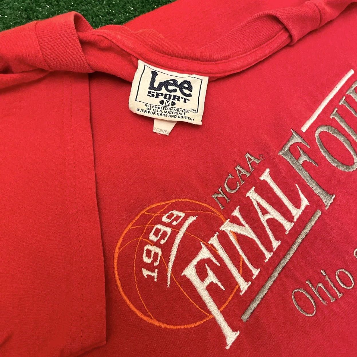 Vintage VINTAGE 90s Ohio State Final Four NCAA Basketball Shirt Mens M Red Lee Sport Embroidery Size US M / EU 48-50 / 2 - 2 Thumbnail