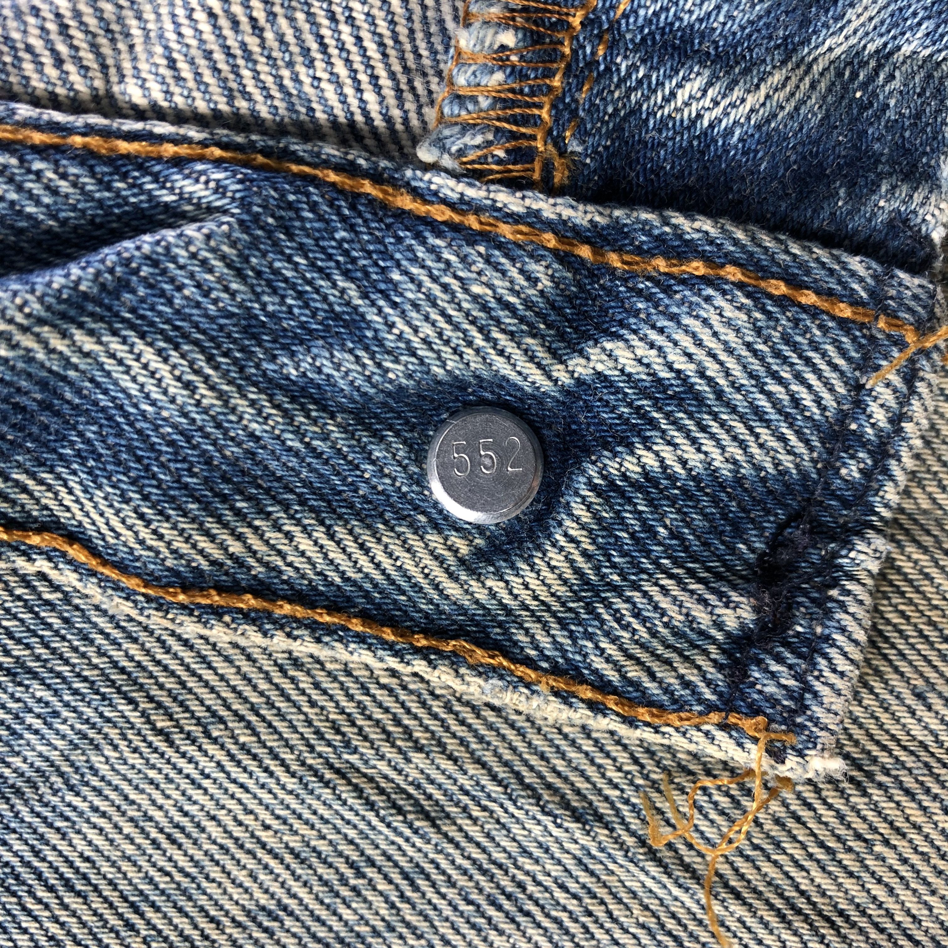 Levi's Vintage Levis 501 Jeans-J3598 Size US 35 - 11 Thumbnail