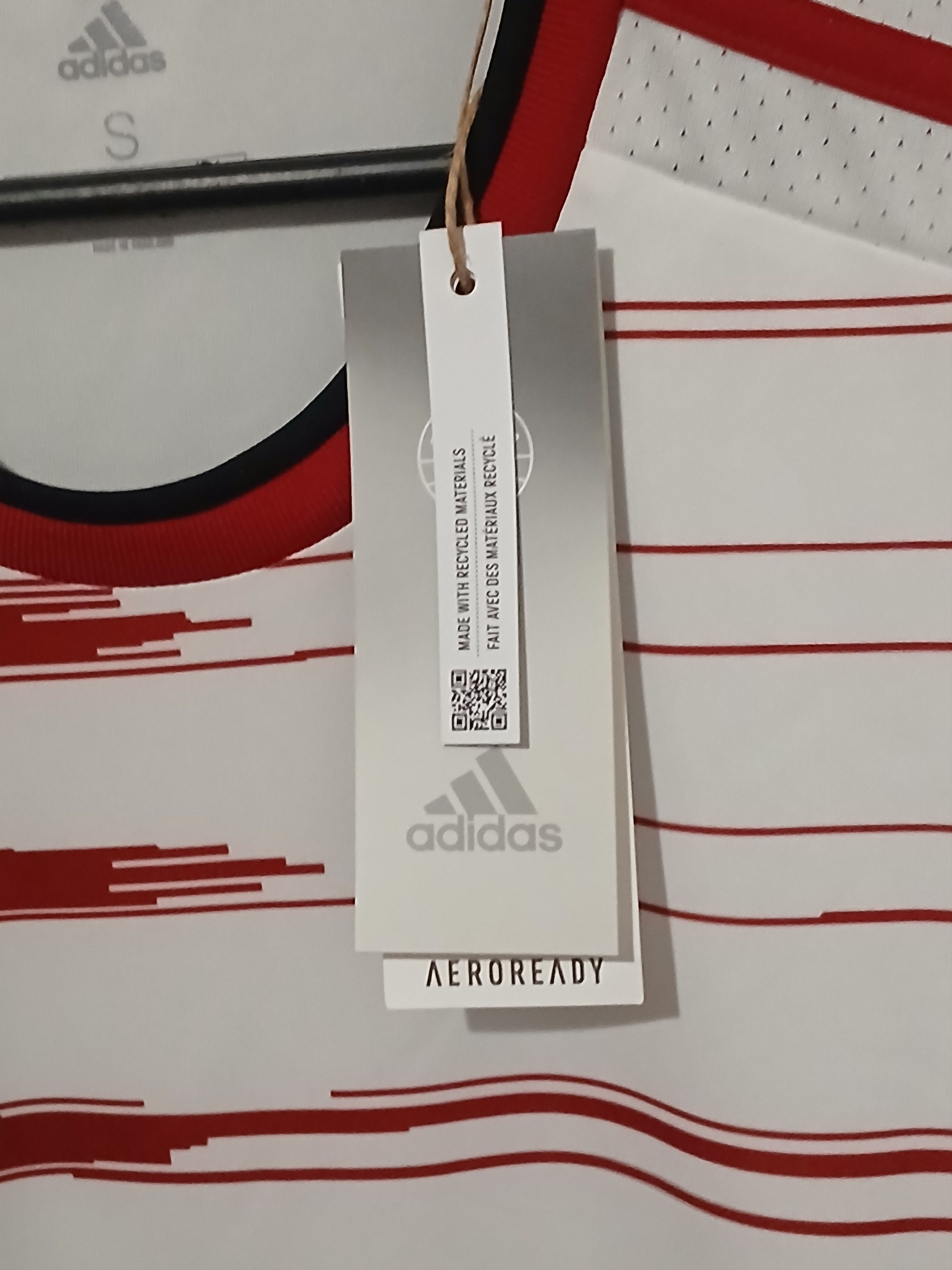 Adidas New Adidas T-Shirt Size US S / EU 44-46 / 1 - 9 Thumbnail