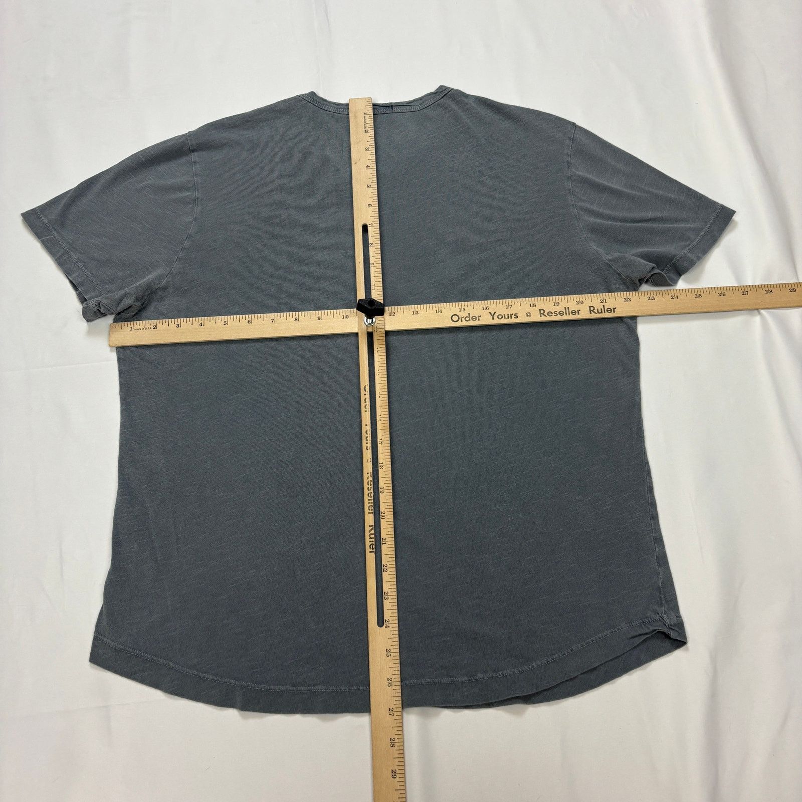 Buck Mason Buck Mason Curved Hem Slub Cotton Short Sleeve T Shirt Large Size US L / EU 52-54 / 3 - 3 Thumbnail