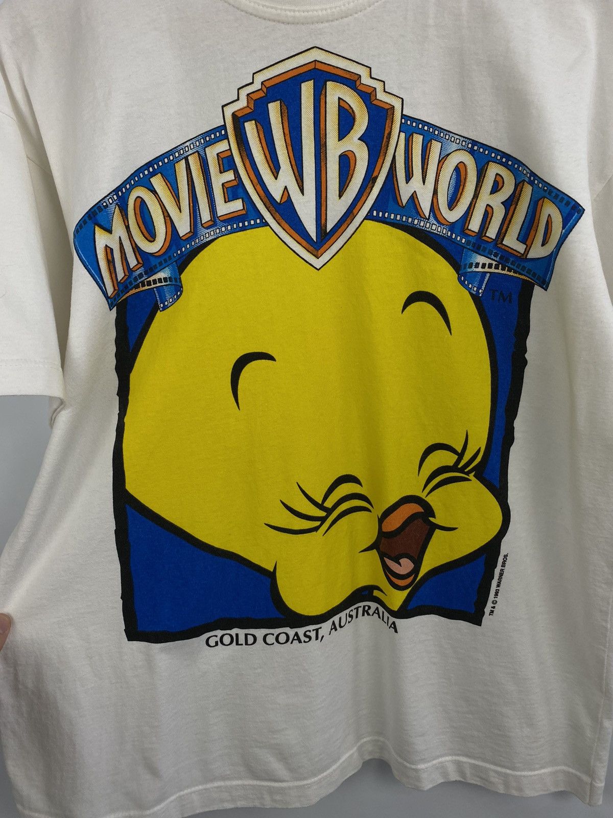 Warner Bros 🇦🇺 Vintage 1993 Tweety and Sylvester Movie World t-shirt rare Size US M / EU 48-50 / 2 - 4 Thumbnail