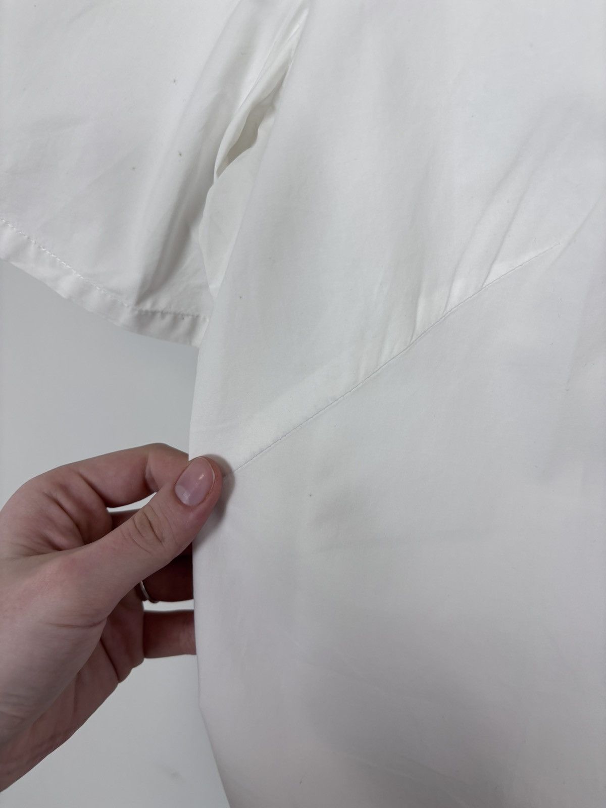 Gianfranco Ferre Vintage Gianfranco Ferre Women’s White Short Sleeve Shirt Size L / US 10 / IT 46 - 10 Thumbnail