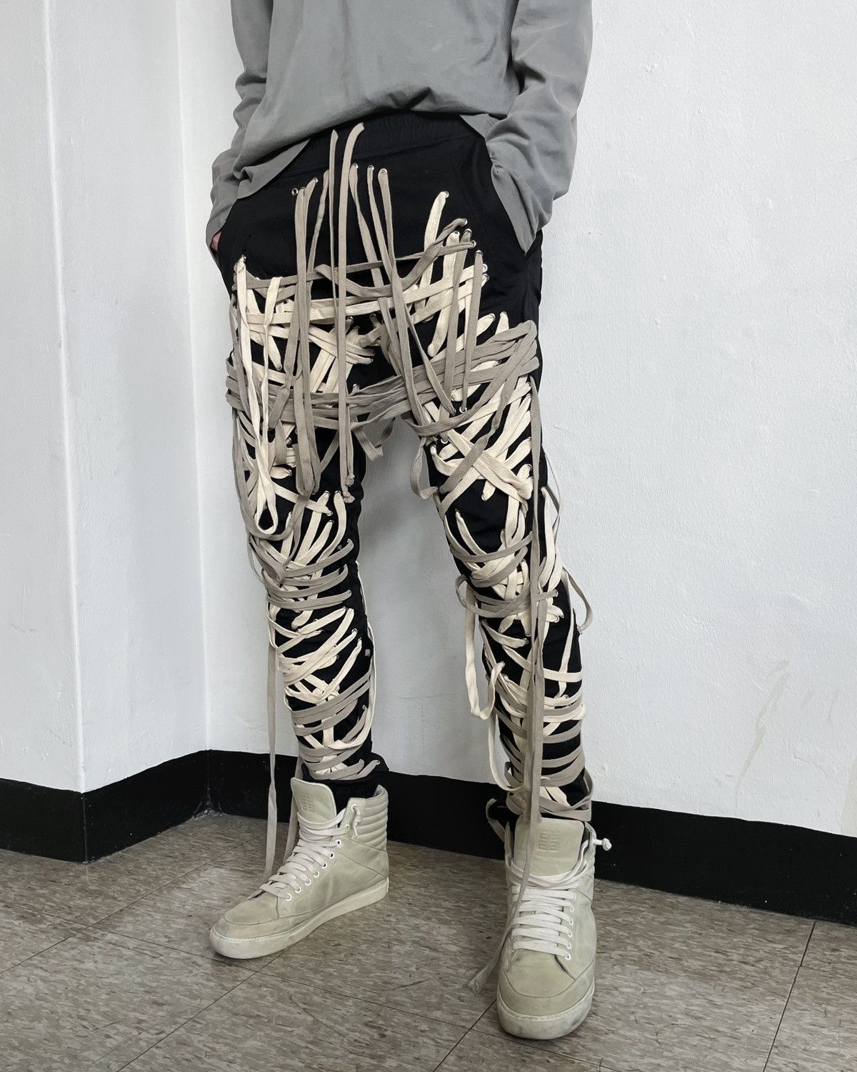 Rick Owens rick owens ss20 mega lace pant Size US 34 / EU 50 - 4 Thumbnail