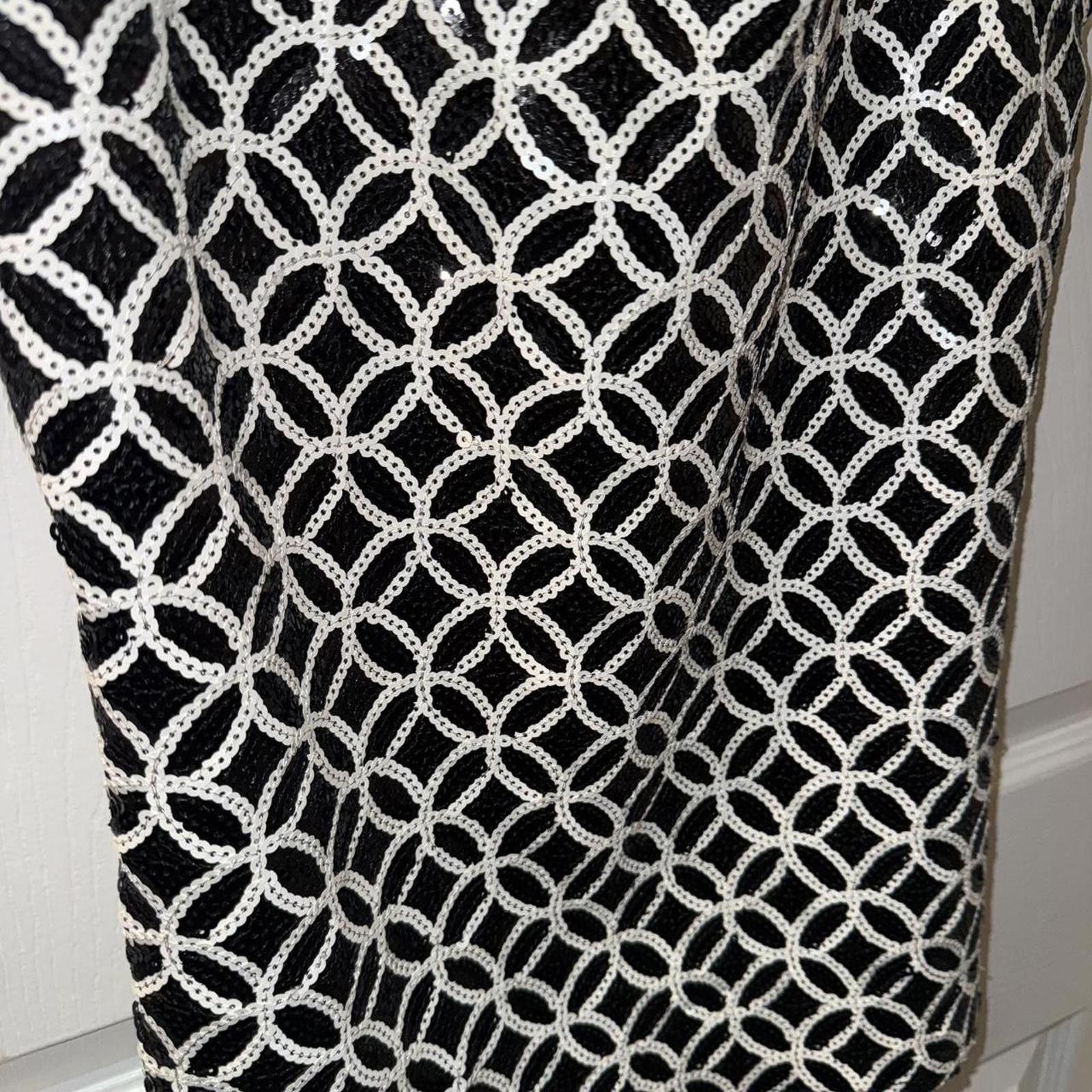 Designer White House black market sequin top Size S / US 4 / IT 40 - 2 Thumbnail