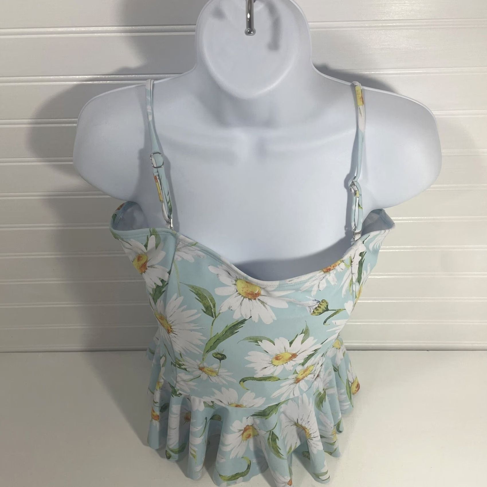 Shein Shein Tankini Top Halter Bikini Top Swimsuit Blue Daisy Print Large Built-In Bra Womens L Size L / US 10 / IT 46 - 3 Thumbnail
