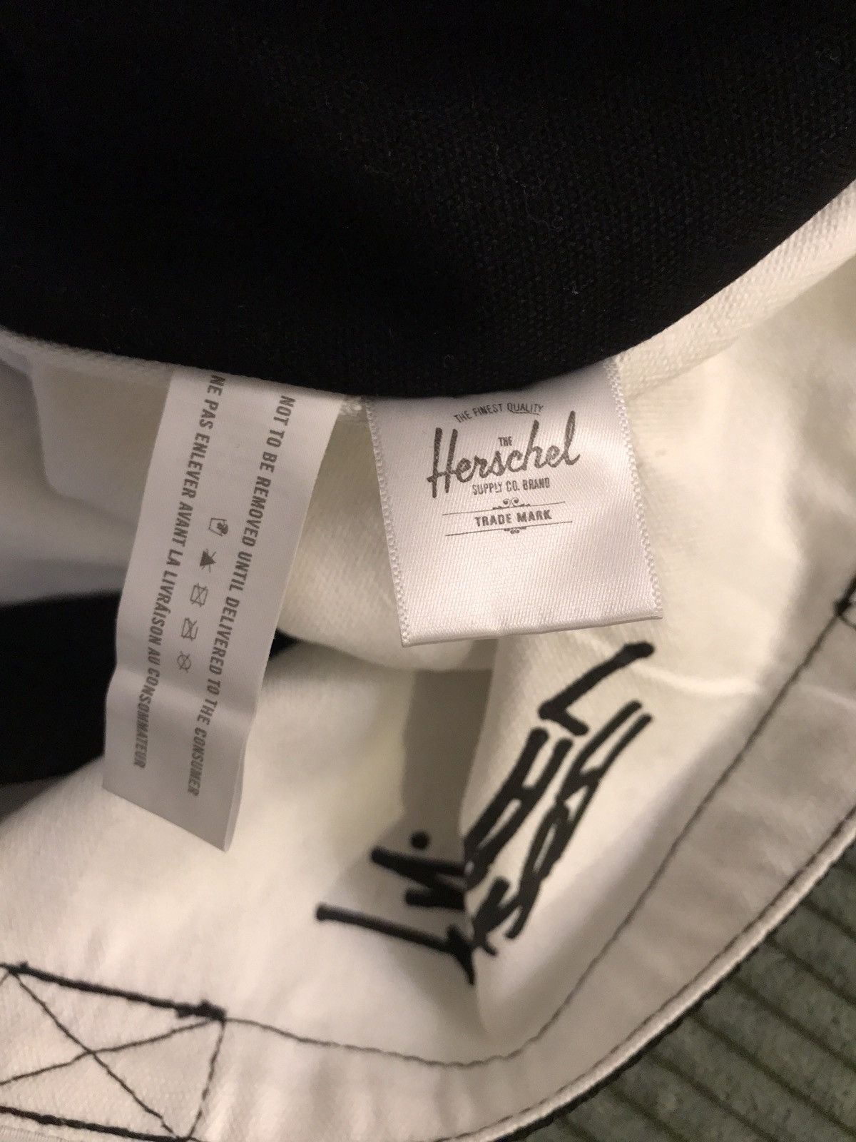 Herschel Supply Co. × Joshua Vides Joshua Vides x Herschel Tote Size ONE SIZE - 4 Thumbnail