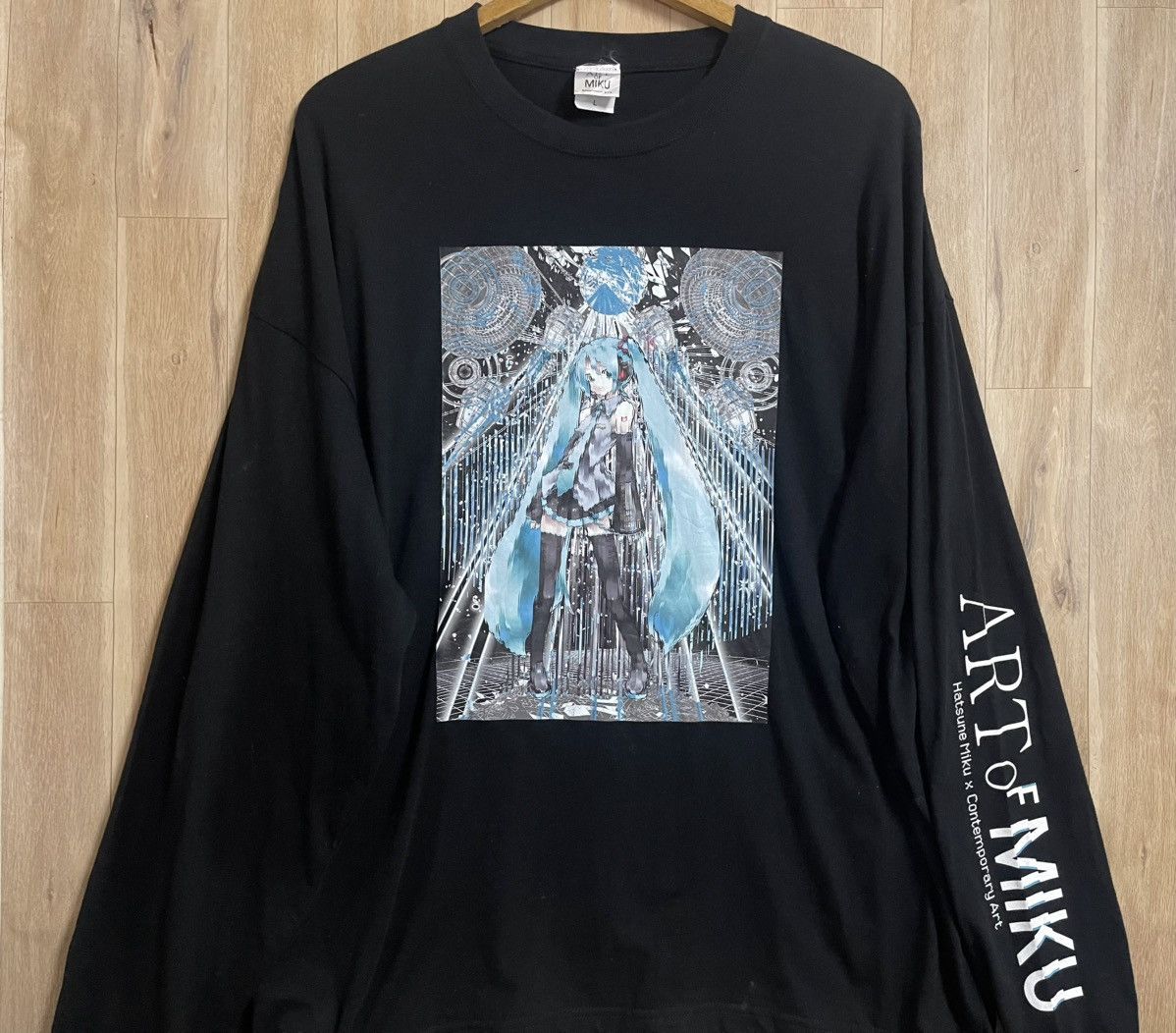 Anime Vintage Hatsune Miku T shirt L Idolmaster Anime L Waifu Rare Size US L / EU 52-54 / 3 - 2 Thumbnail