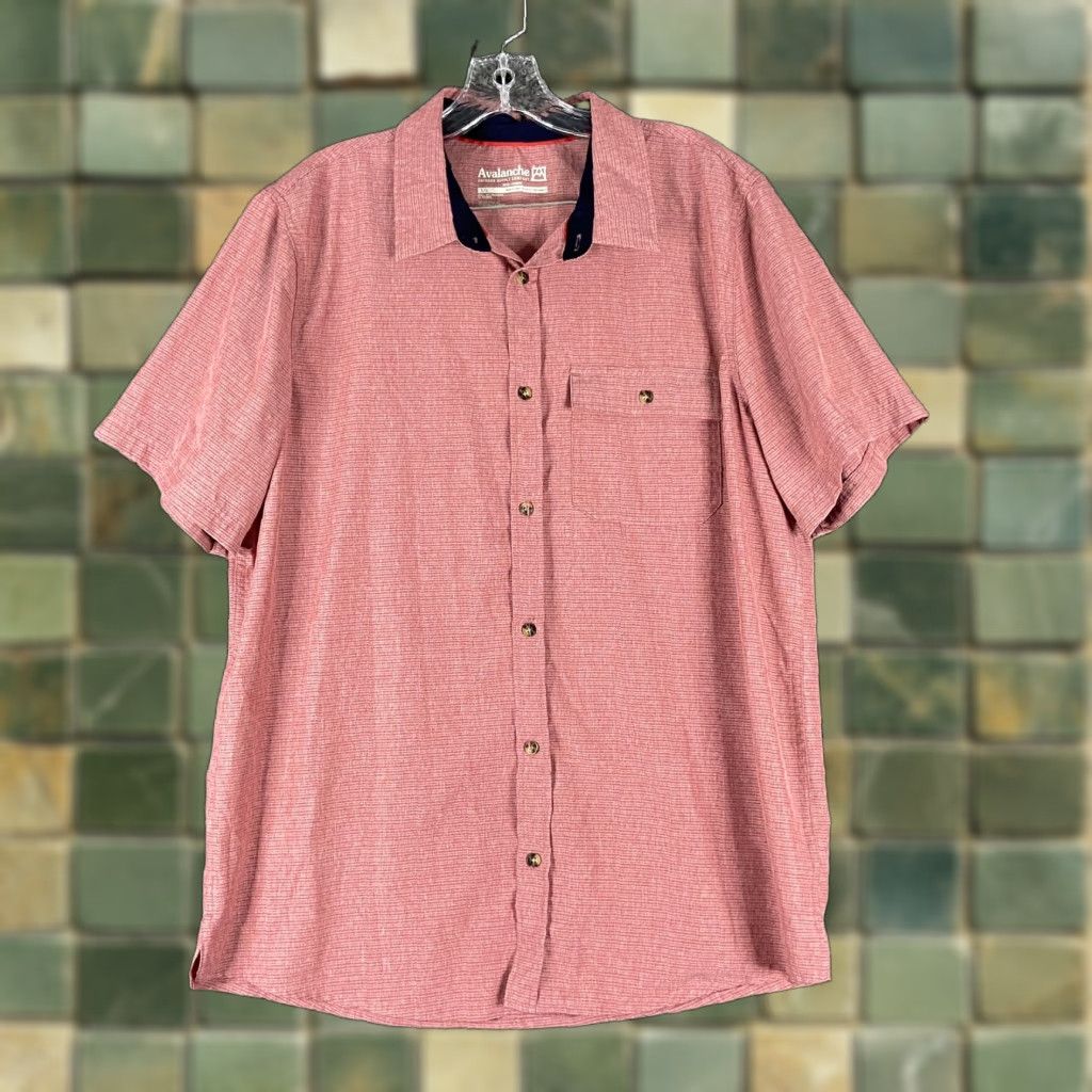 Avalanche Avalanche Button-Up Shirt Men L Red Outdoor Breathable Pockets Short Sleeve Mens Size US 33 - 1 Thumbnail