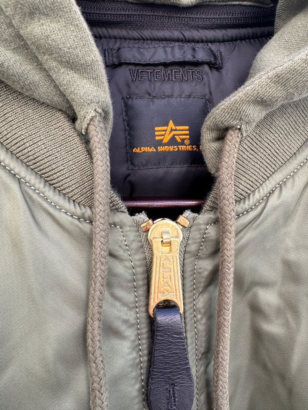 Alpha Industries × Vetements Vetements fw16 Demna Reversible Bomber MA-1 2017 Size US S / EU 44-46 / 1 - 6 Thumbnail