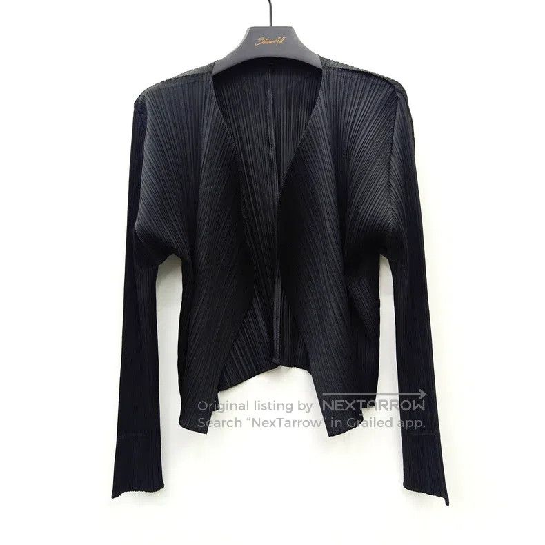 Issey Miyake Issey Miyake size:3 Black Pleated Cardigan Size XS / US 0-2 / IT 36-38 - 1 Thumbnail