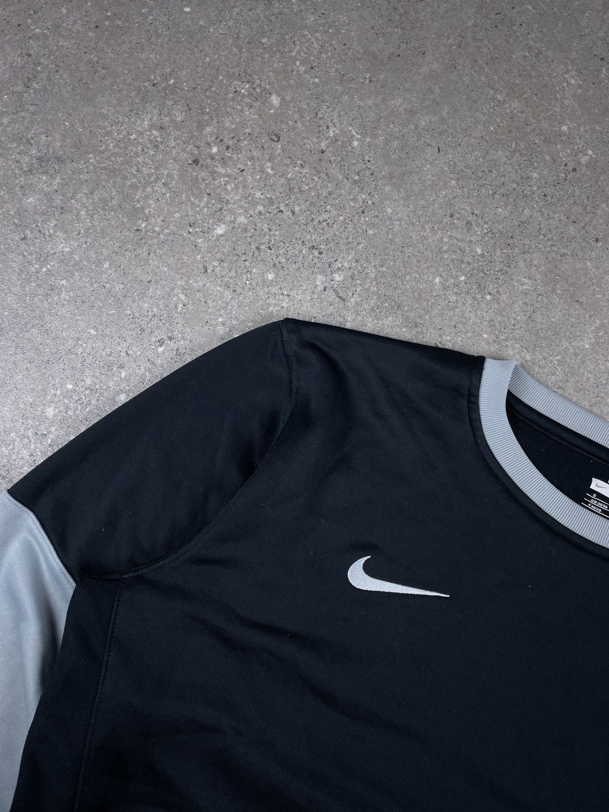 Nike Nike fulham vintage 00s blokecore football soccer sweatshirt Size US S / EU 44-46 / 1 - 3 Thumbnail